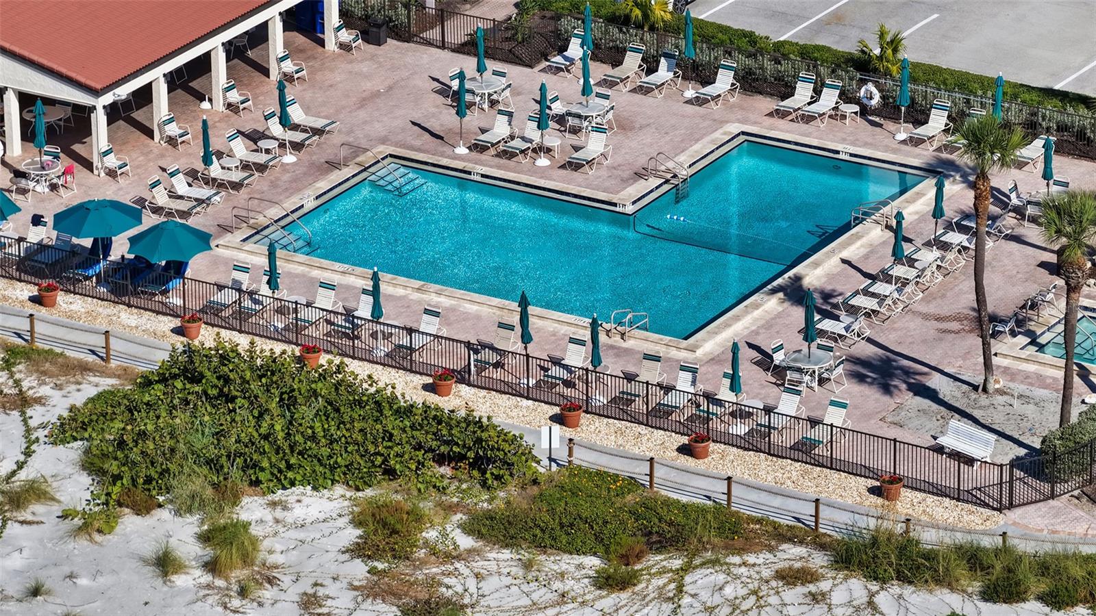 Image 41 of 55 For 2089 Gulf Of Mexico Drive G1-105