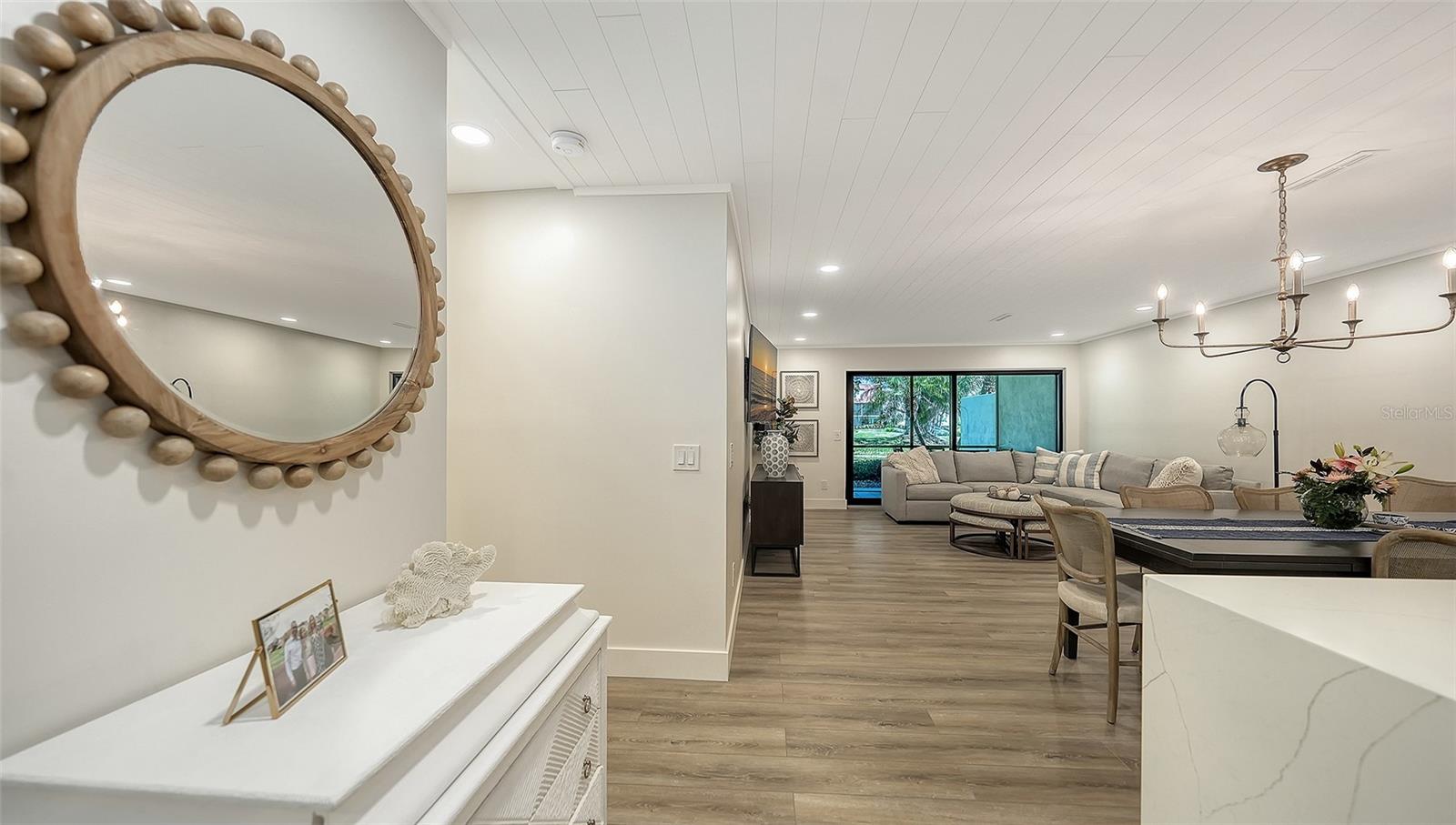 Image 9 of 55 For 2089 Gulf Of Mexico Drive G1-105