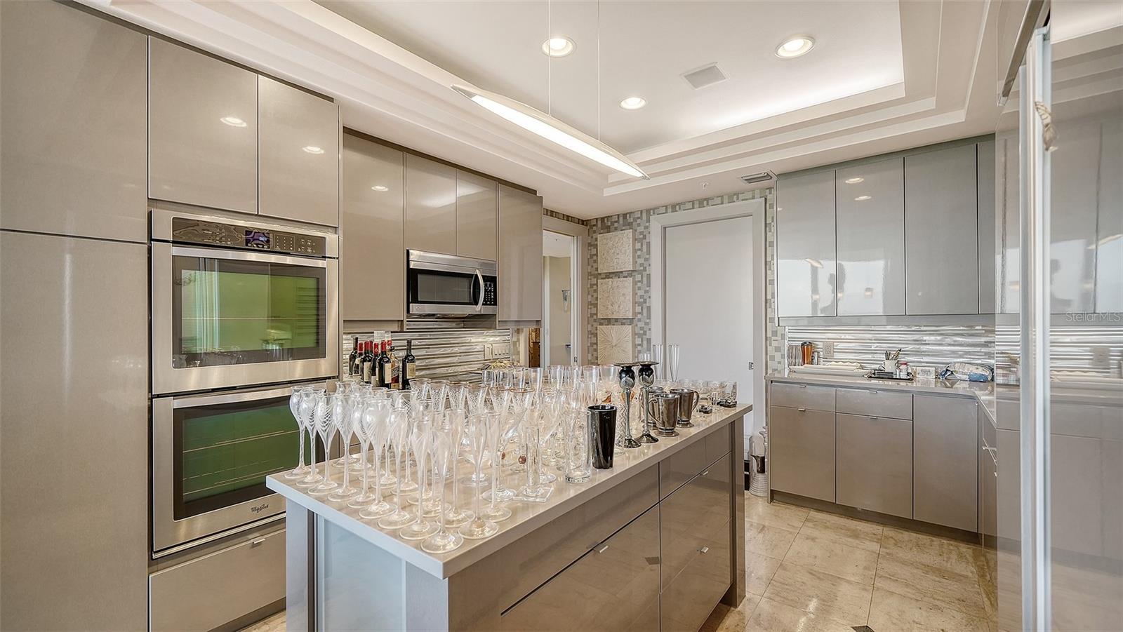 Image 24 of 58 For 435 L Ambiance Drive J704