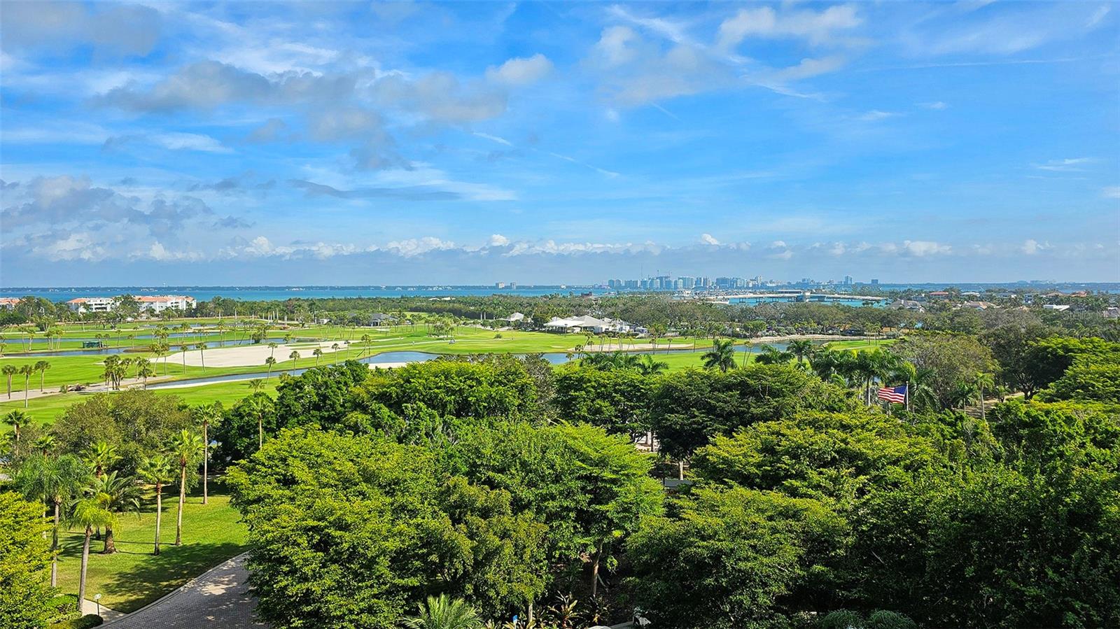 Image 41 of 58 For 435 L Ambiance Drive J704