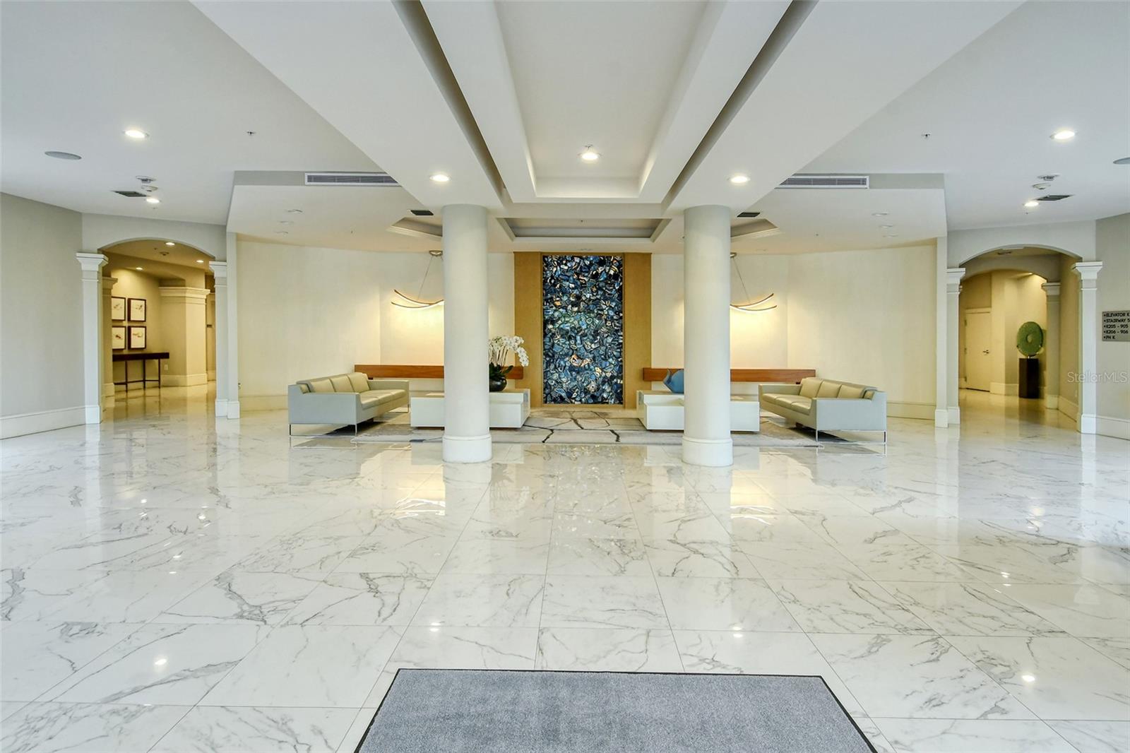 Image 44 of 58 For 435 L Ambiance Drive J704