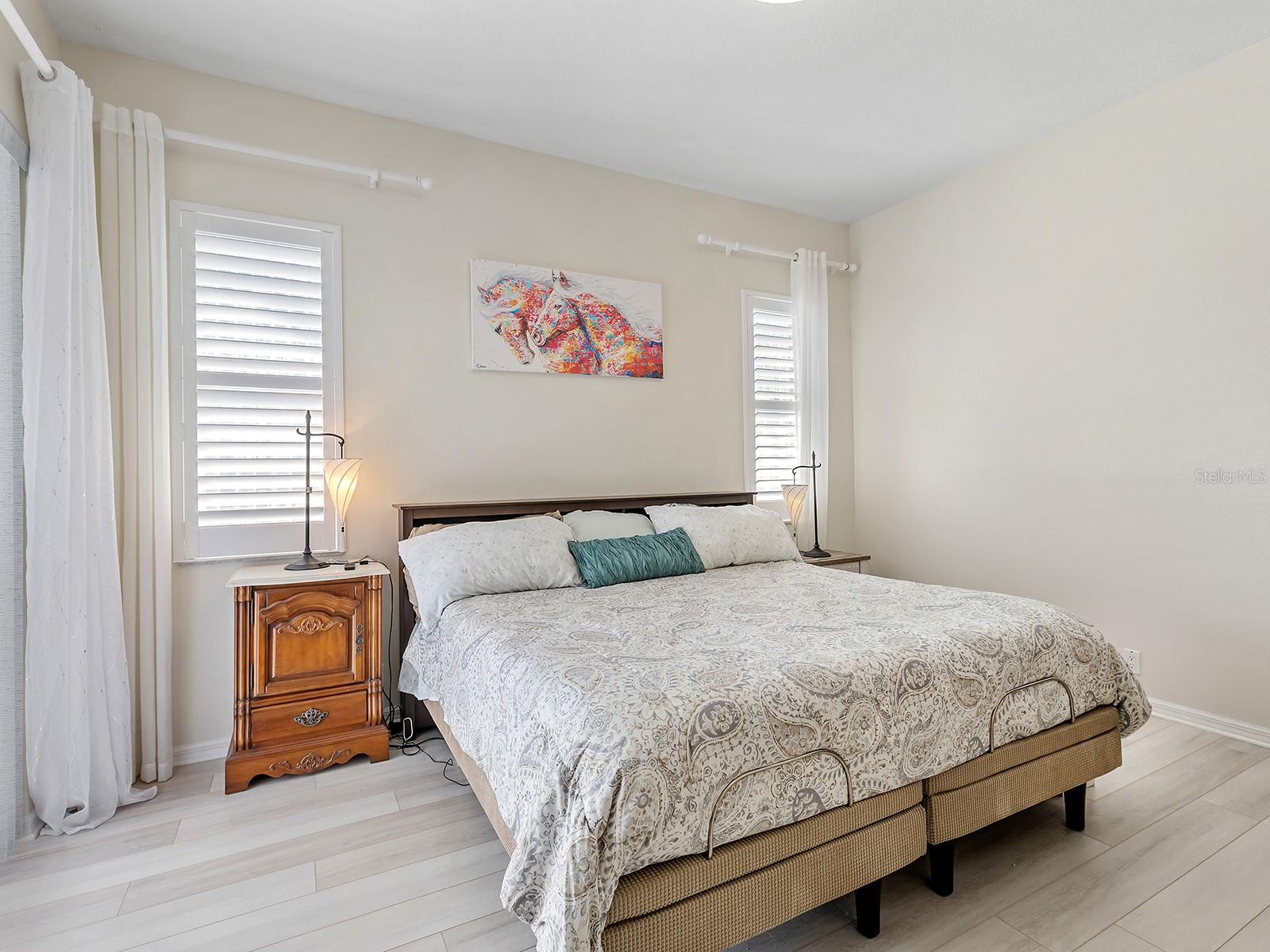 Image 17 of 34 For 2319 Falcon Trace Lane