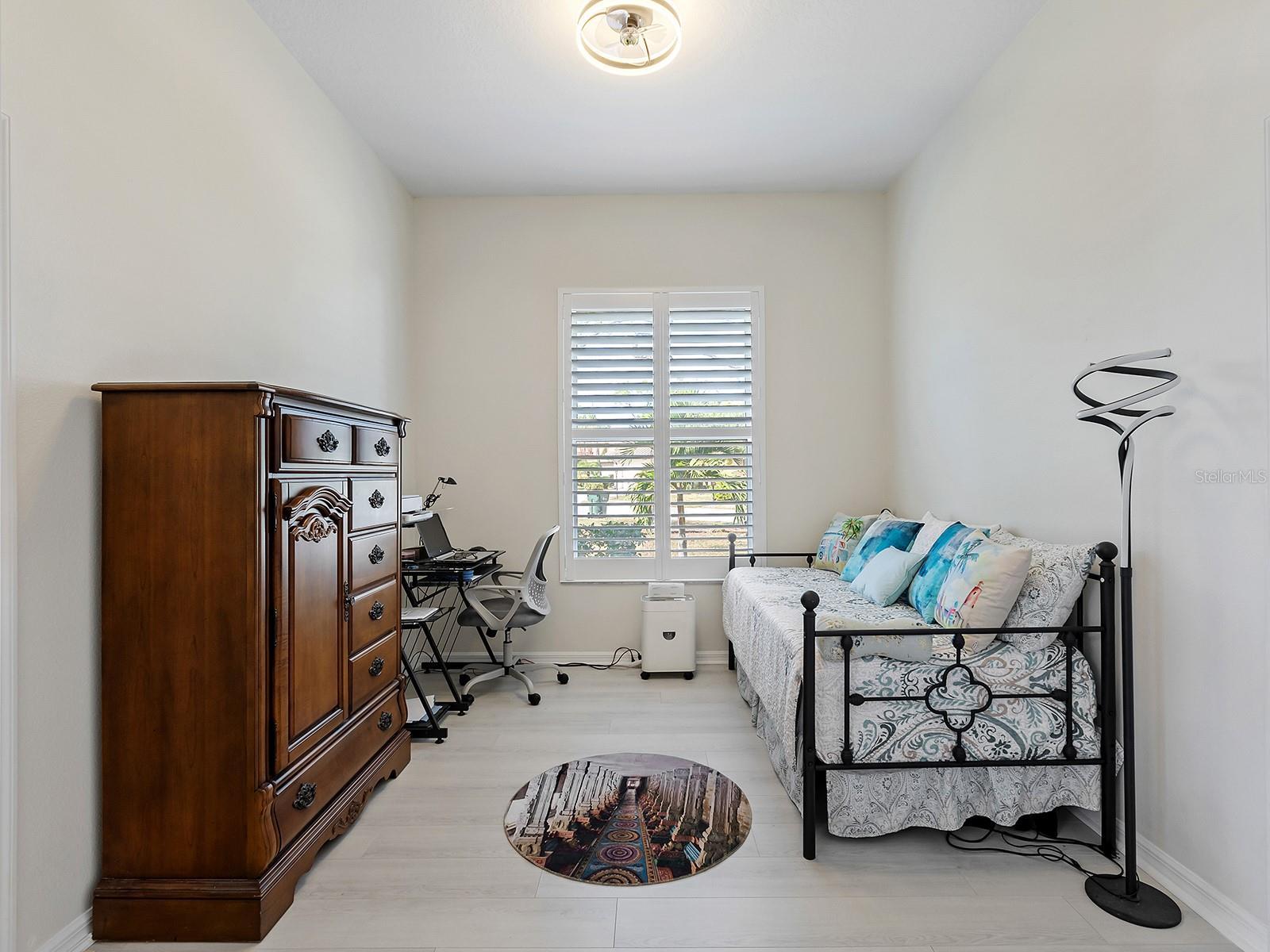 Image 22 of 34 For 2319 Falcon Trace Lane