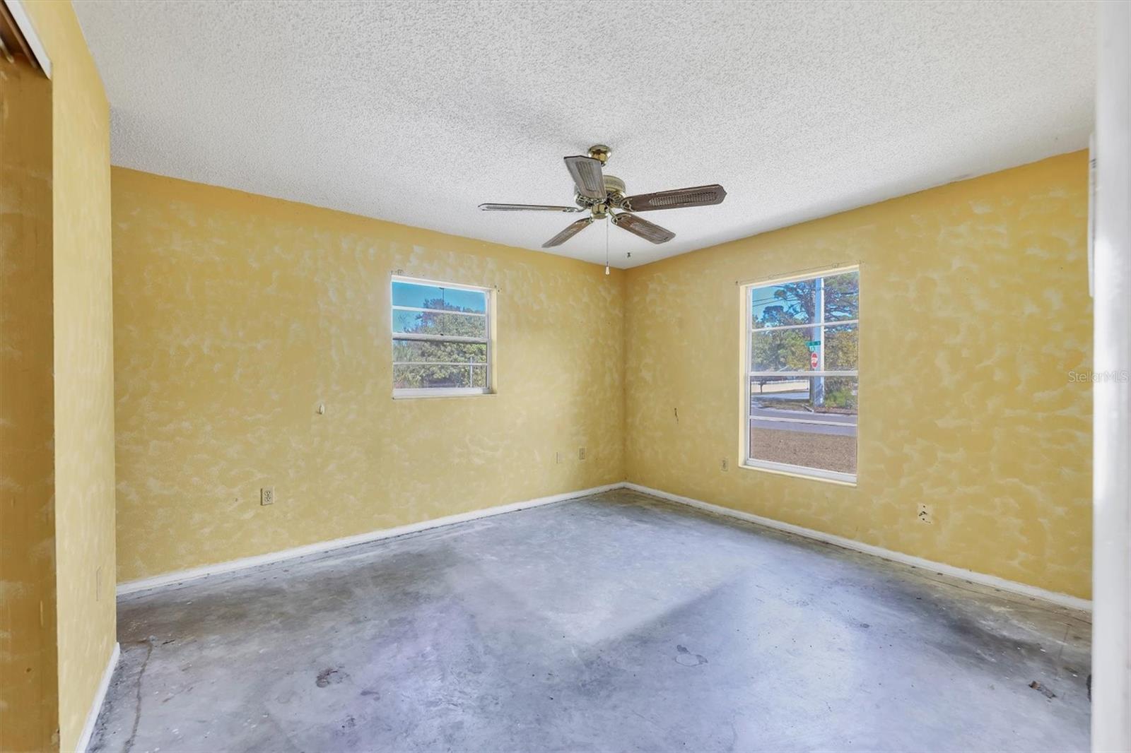 Image 12 of 21 For 3805 11th Avenue W