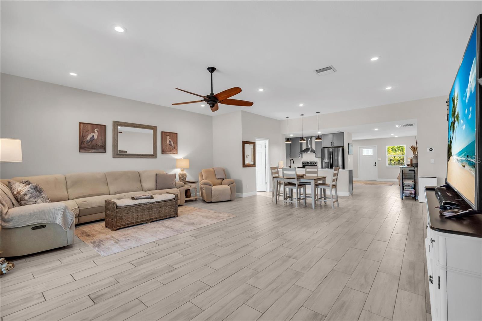 Image 18 of 66 For 6835 Georgia Avenue