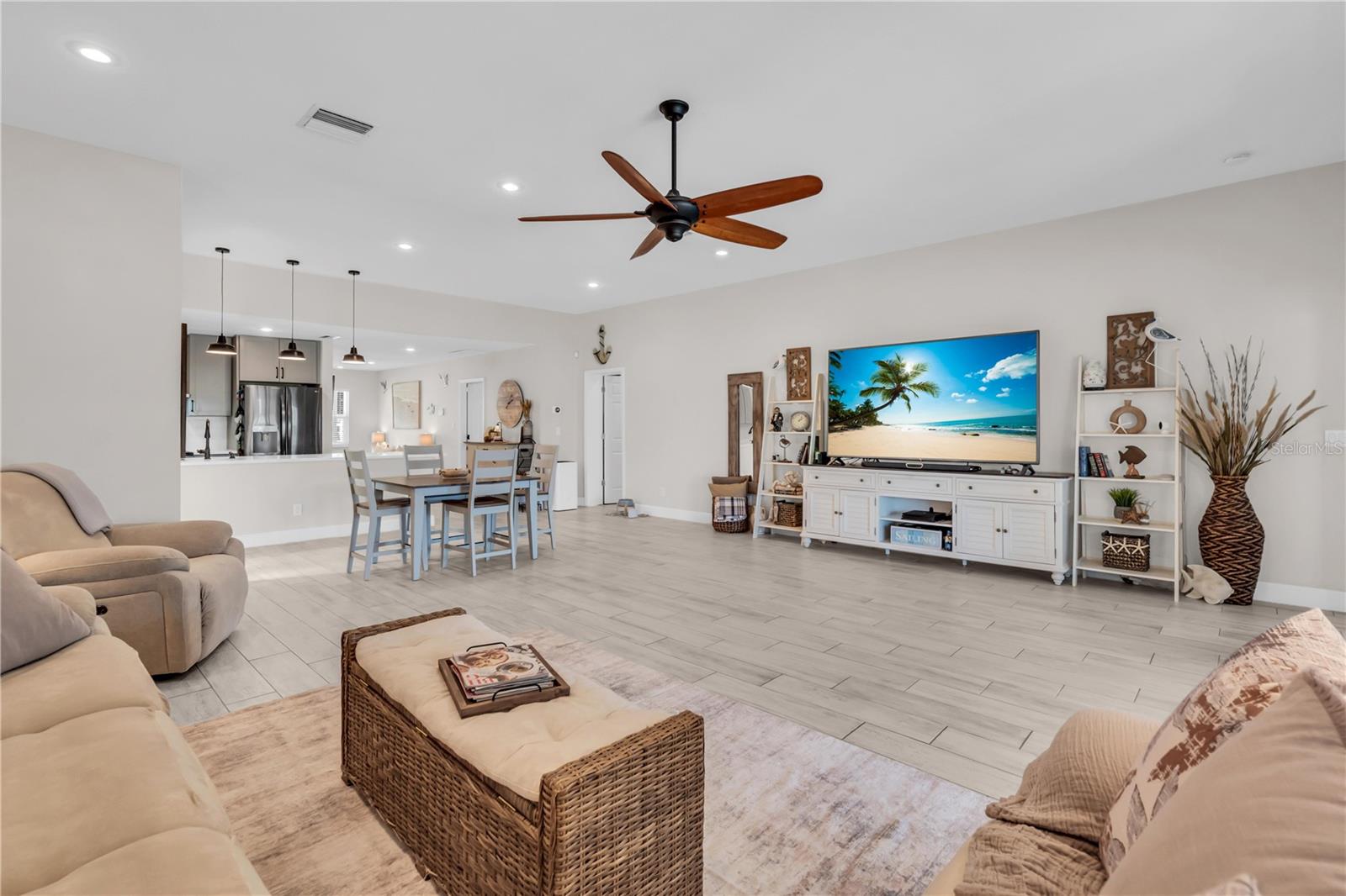 Image 19 of 66 For 6835 Georgia Avenue