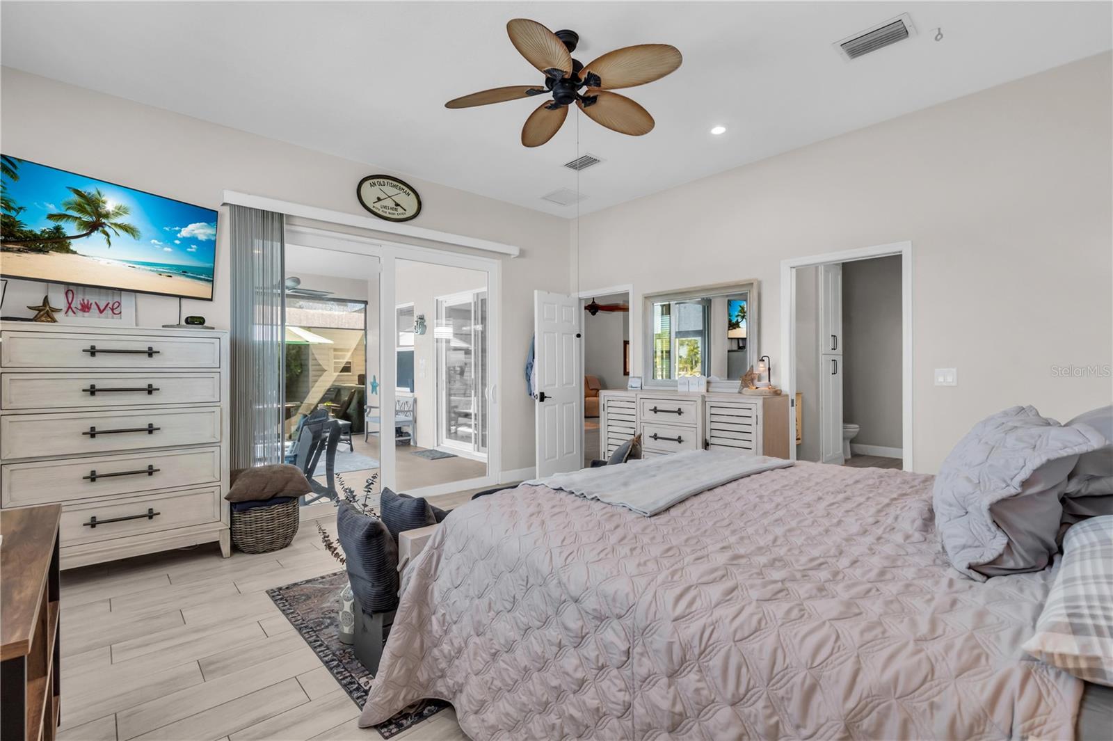 Image 25 of 66 For 6835 Georgia Avenue