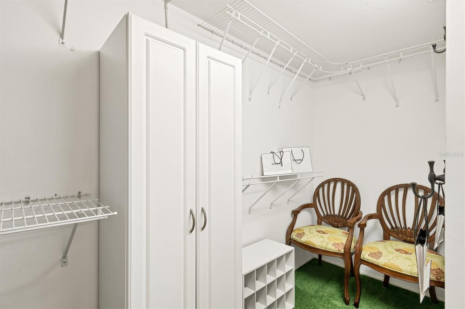 Image 20 of 49 For 1212 Benjamin Franklin Drive 1003