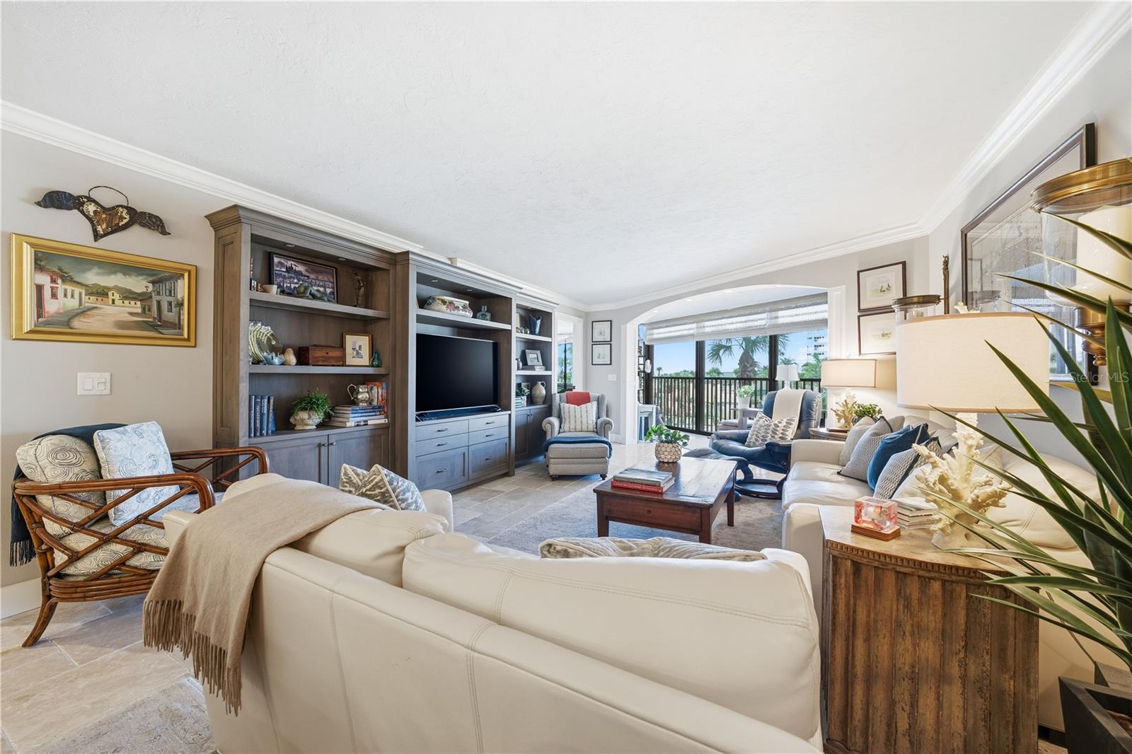 Image 21 of 98 For 5880 Midnight Pass Road 302