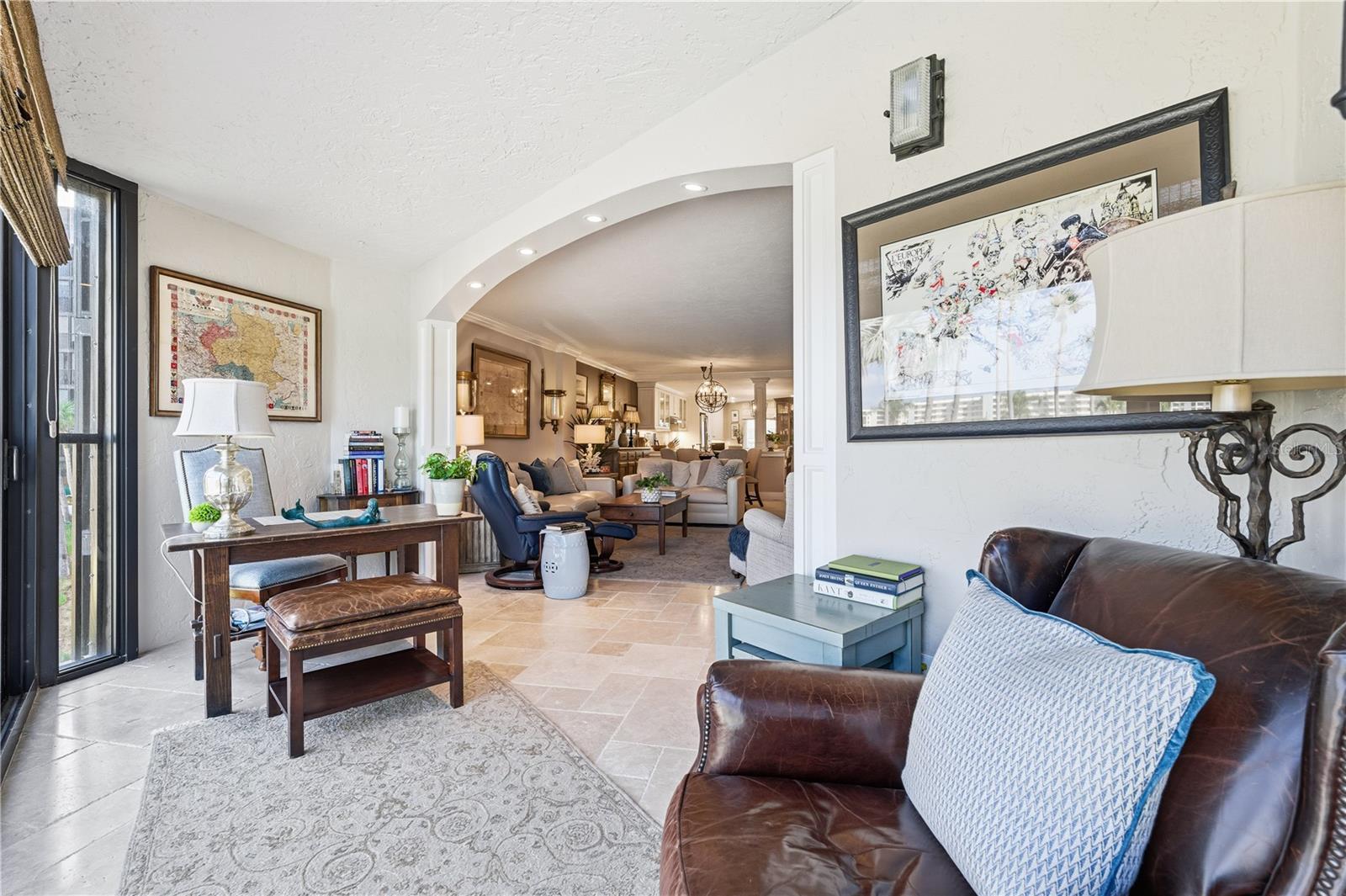 Image 25 of 98 For 5880 Midnight Pass Road 302