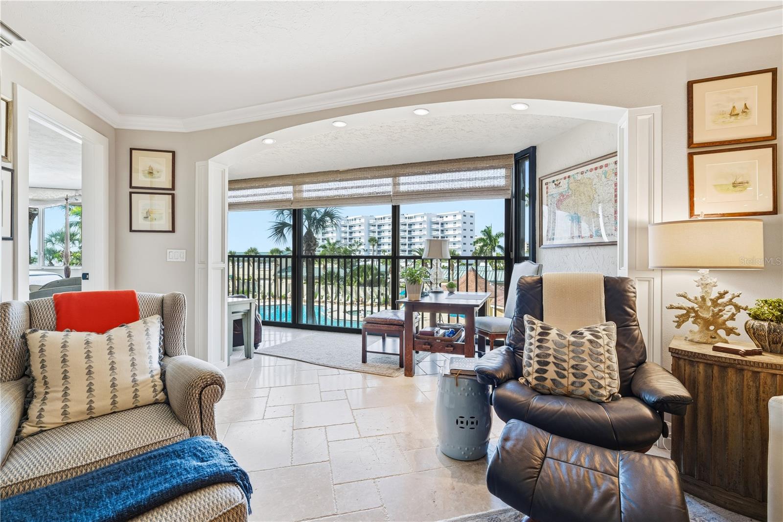 Image 26 of 98 For 5880 Midnight Pass Road 302