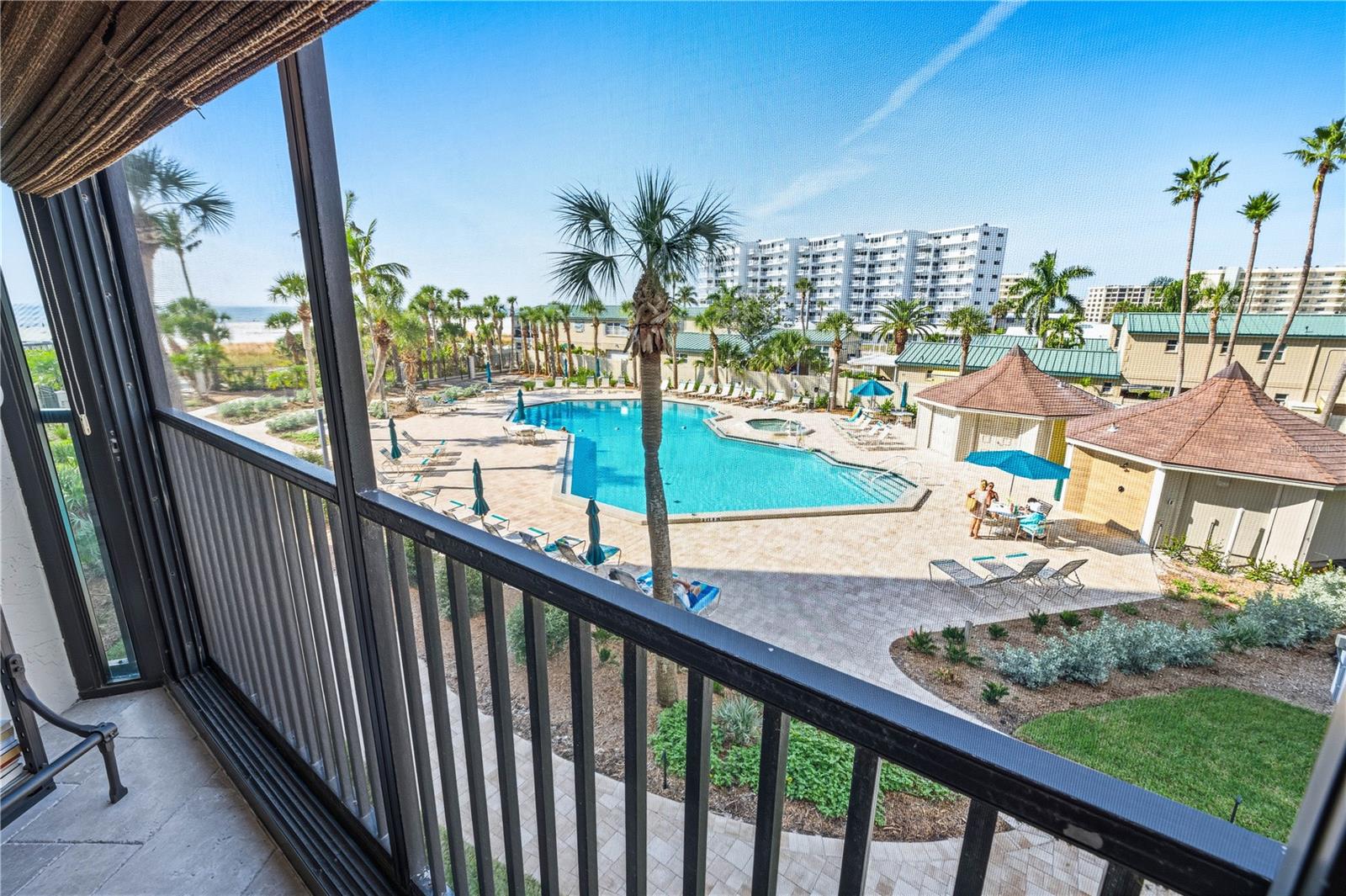 Image 28 of 98 For 5880 Midnight Pass Road 302