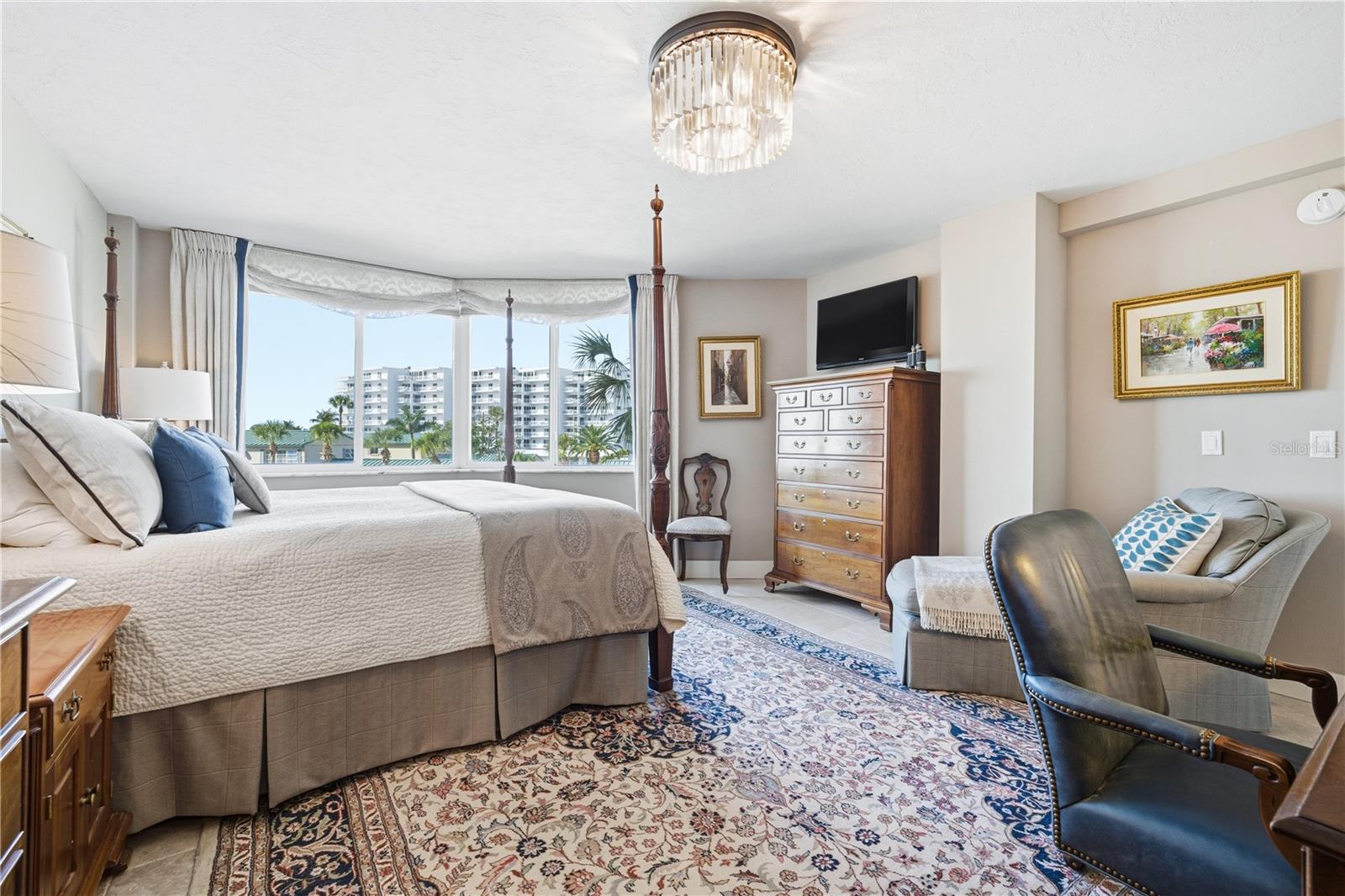 Image 4 of 98 For 5880 Midnight Pass Road 302