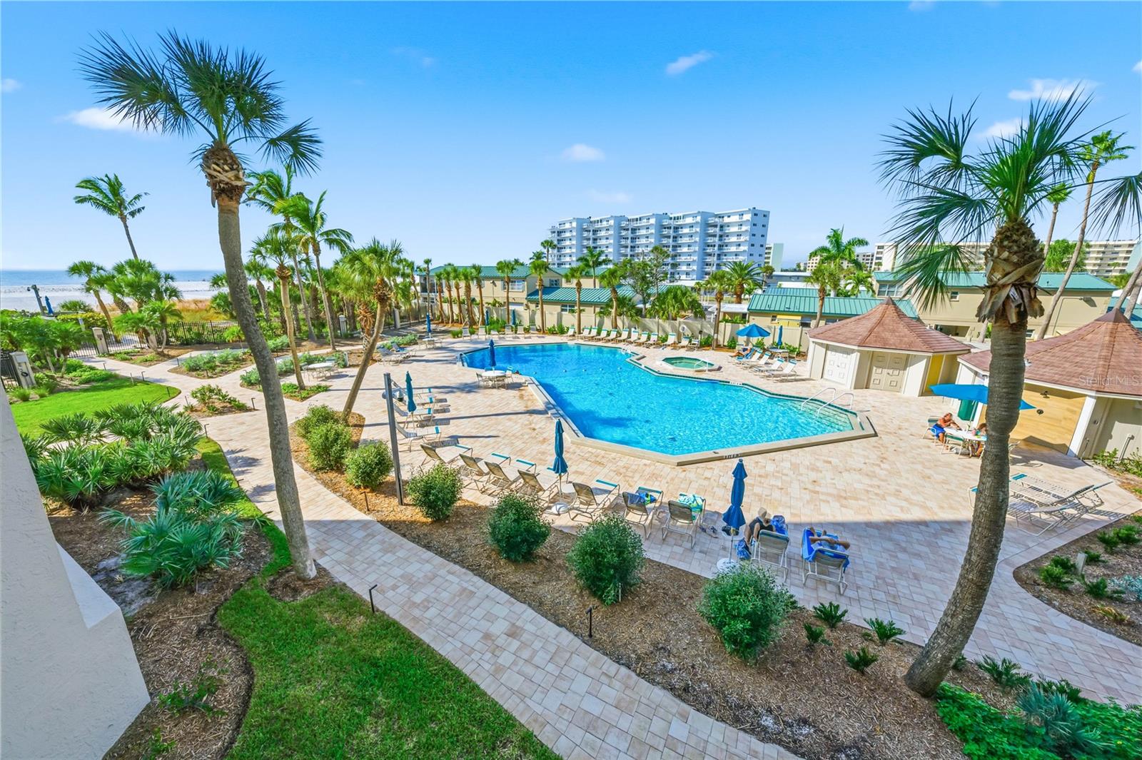 Image 68 of 98 For 5880 Midnight Pass Road 302