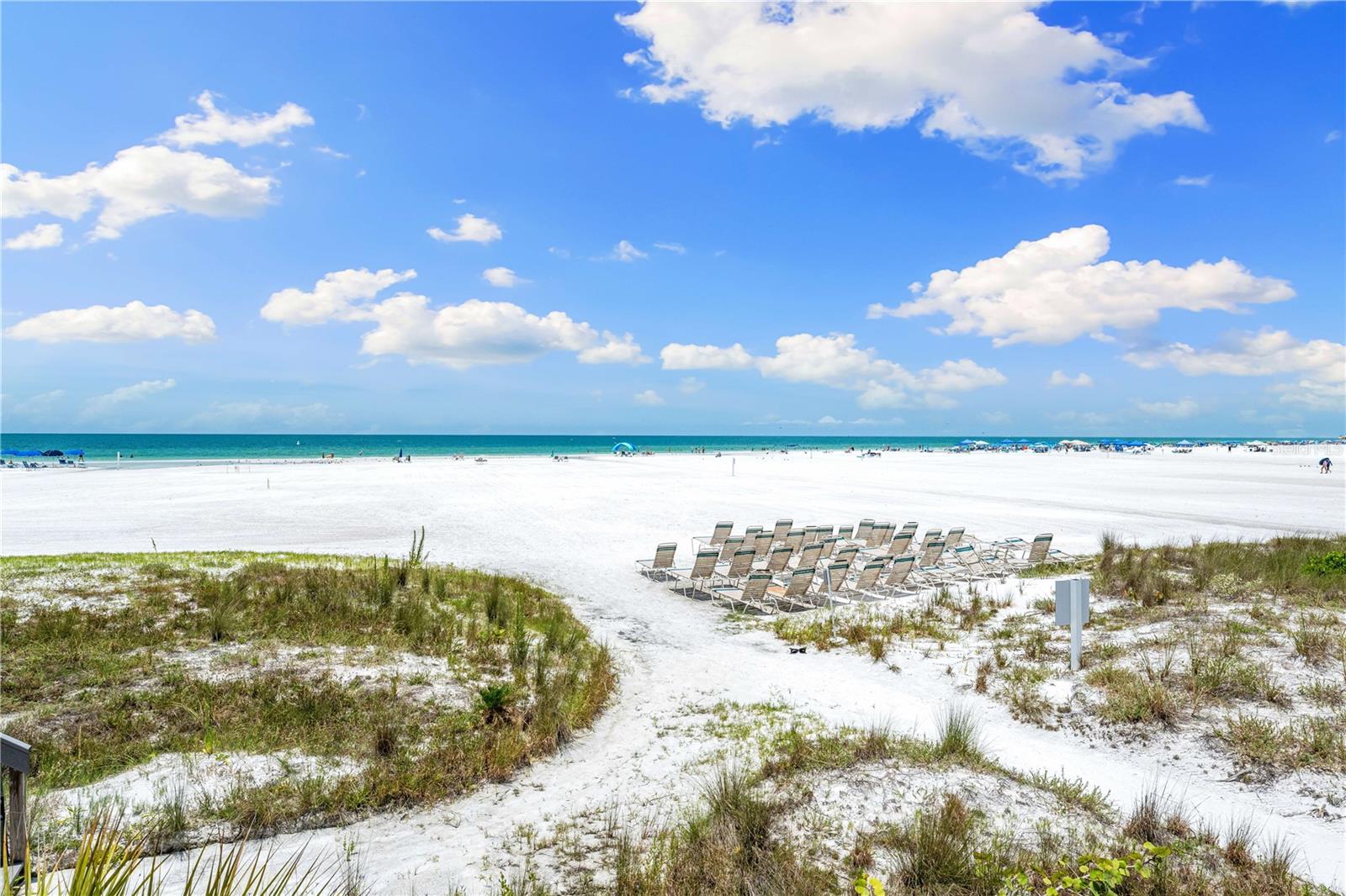 Image 79 of 98 For 5880 Midnight Pass Road 302