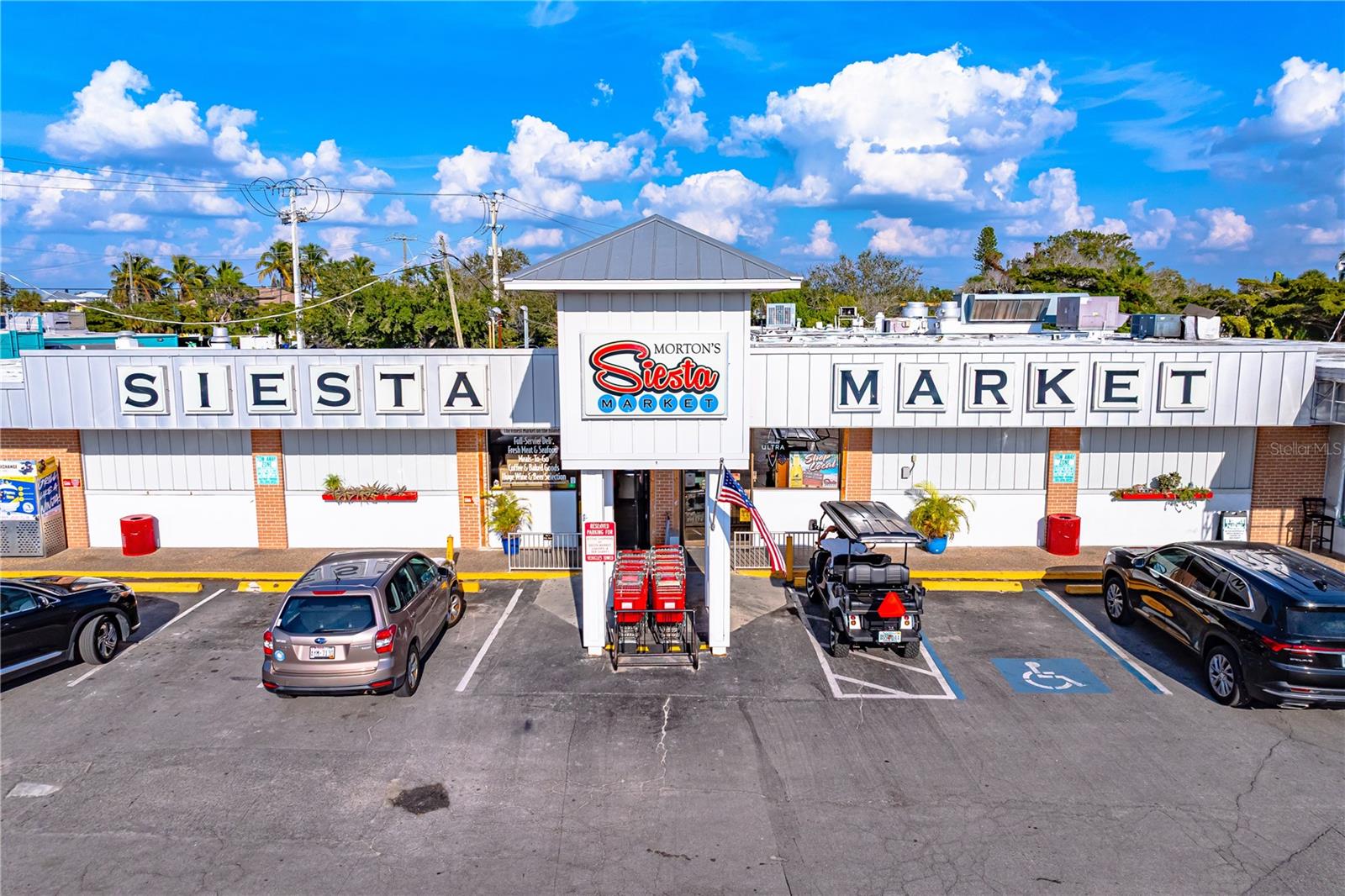 Image 85 of 98 For 5880 Midnight Pass Road 302