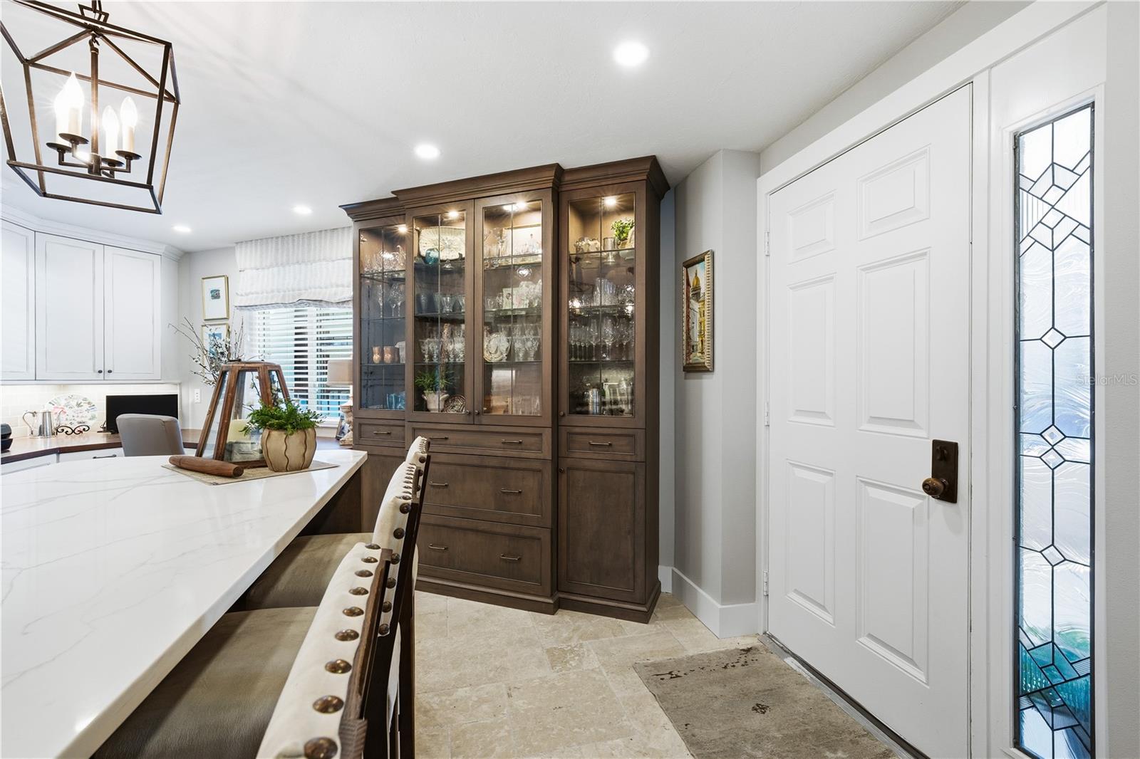 Image 9 of 98 For 5880 Midnight Pass Road 302