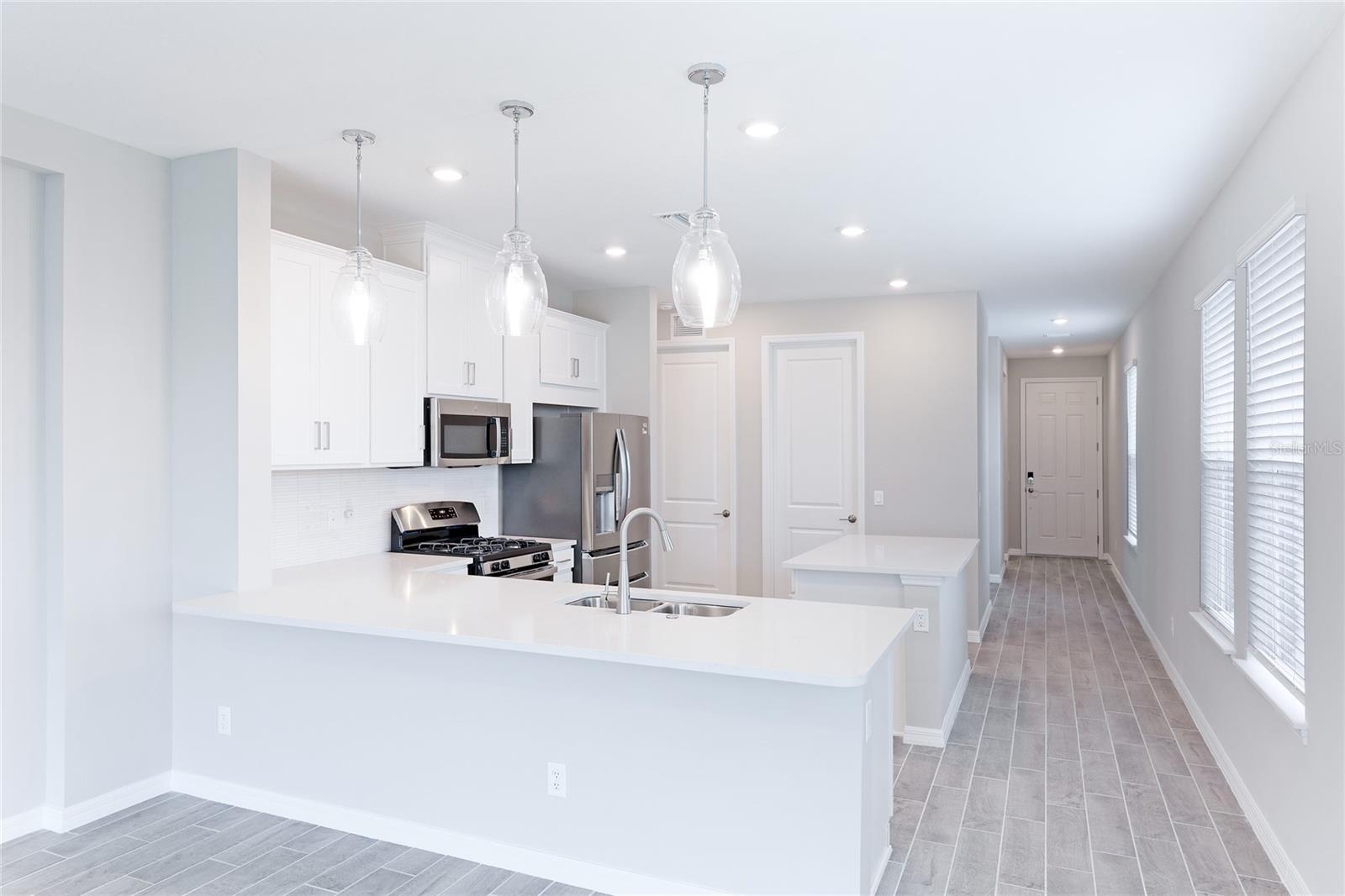 Image 12 of 60 For 6298 Grandview Hill Court