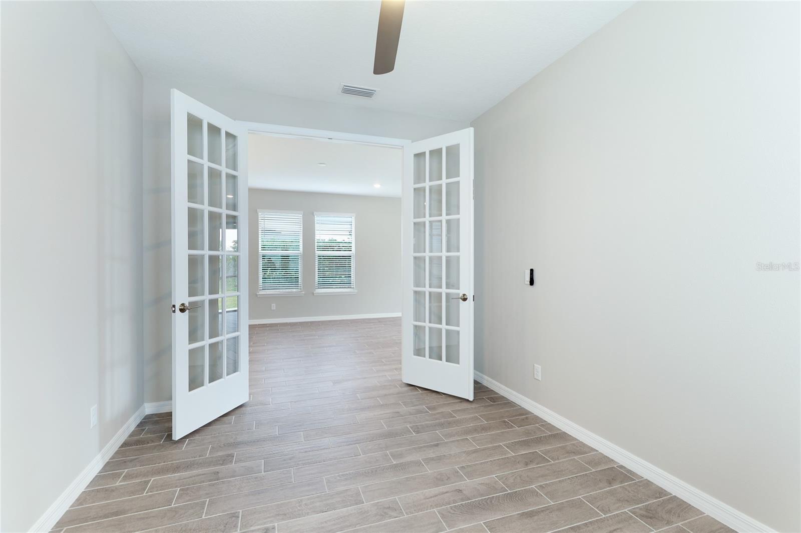 Image 16 of 60 For 6298 Grandview Hill Court