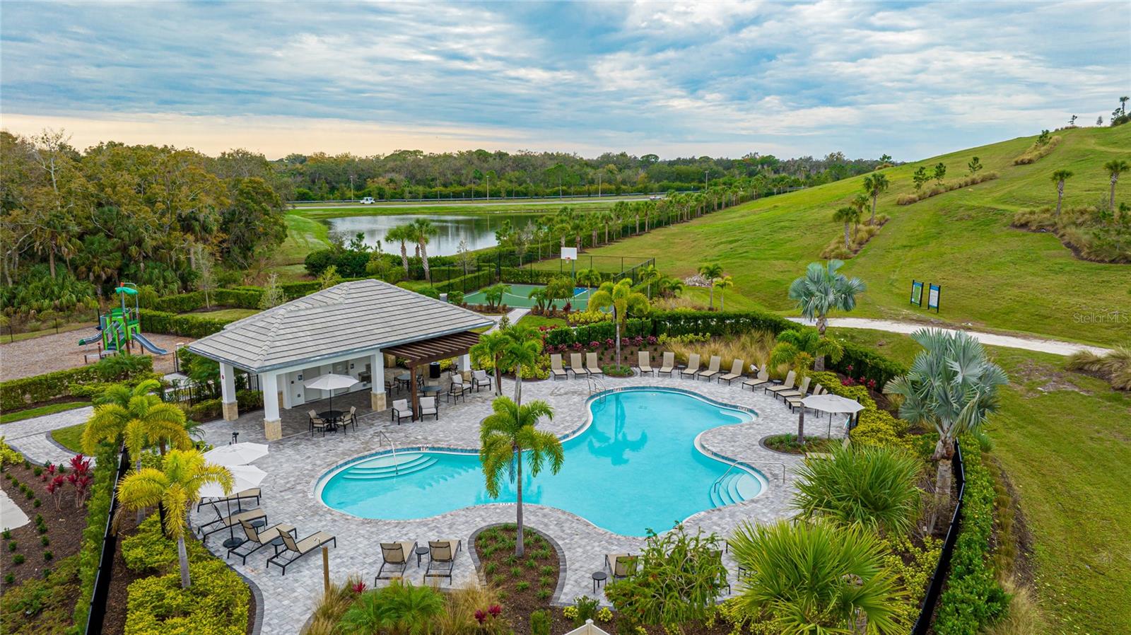 Image 41 of 60 For 6298 Grandview Hill Court