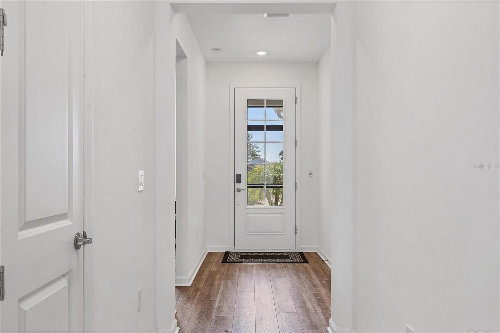 Image 10 of 87 For 42259 Edgewater Drive