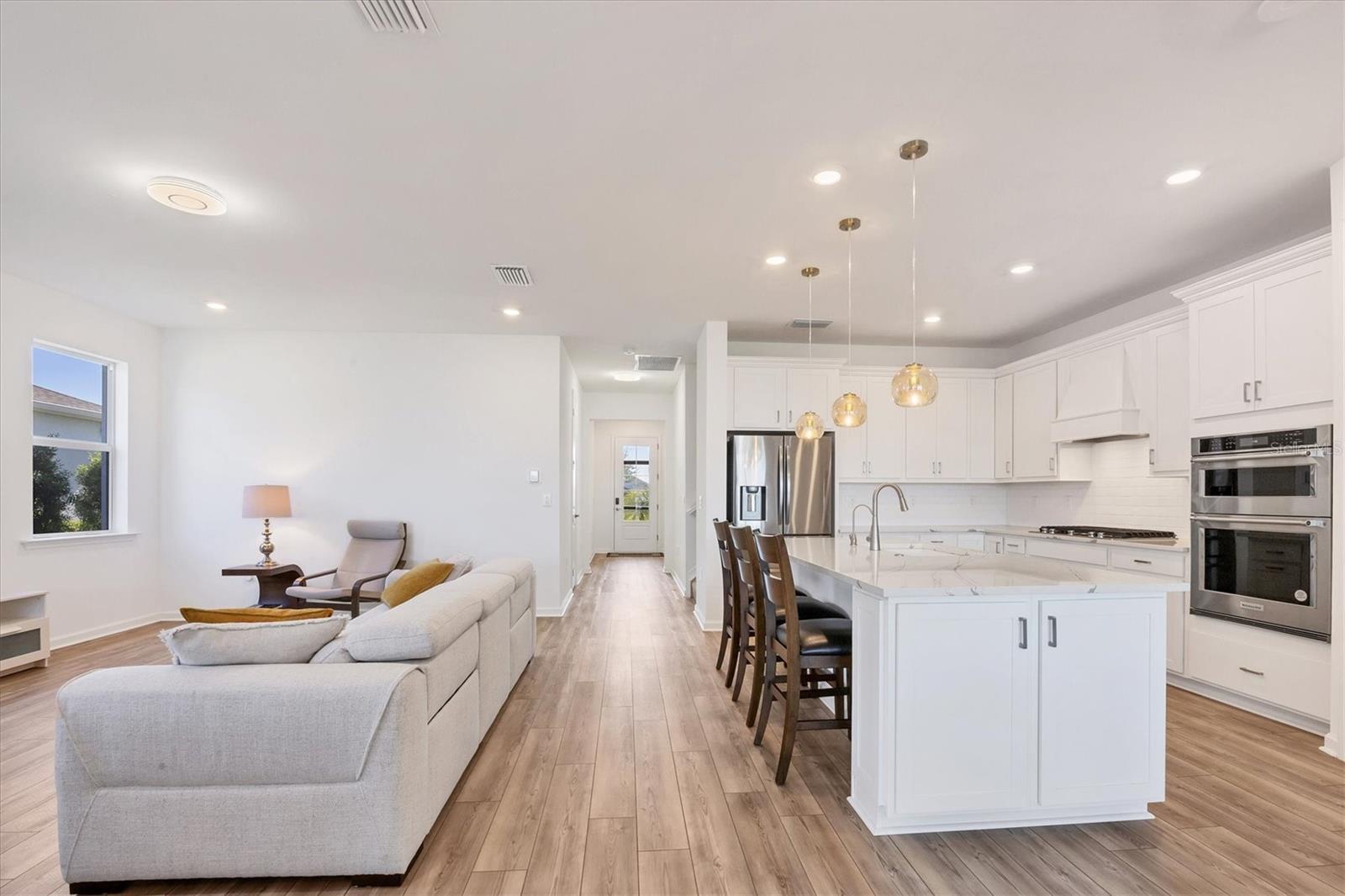 Image 11 of 87 For 42259 Edgewater Drive