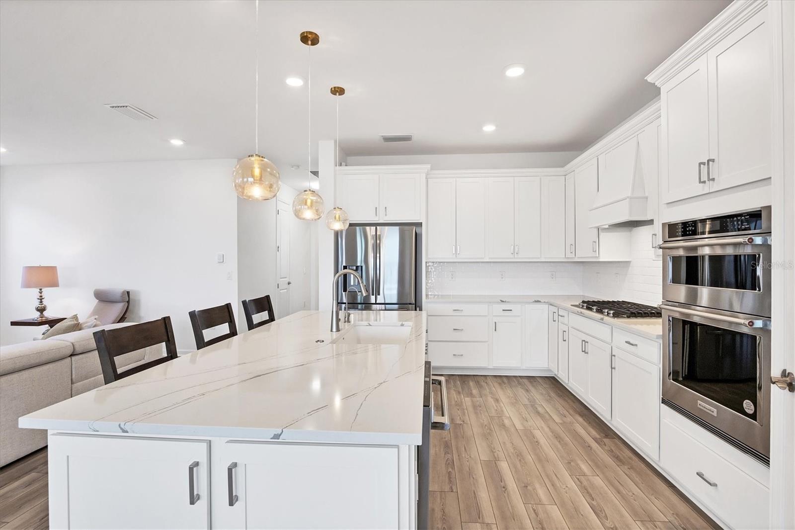 Image 18 of 87 For 42259 Edgewater Drive