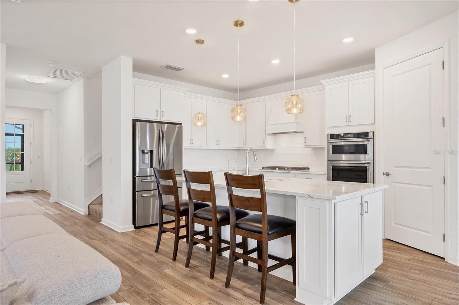 Image 19 of 87 For 42259 Edgewater Drive