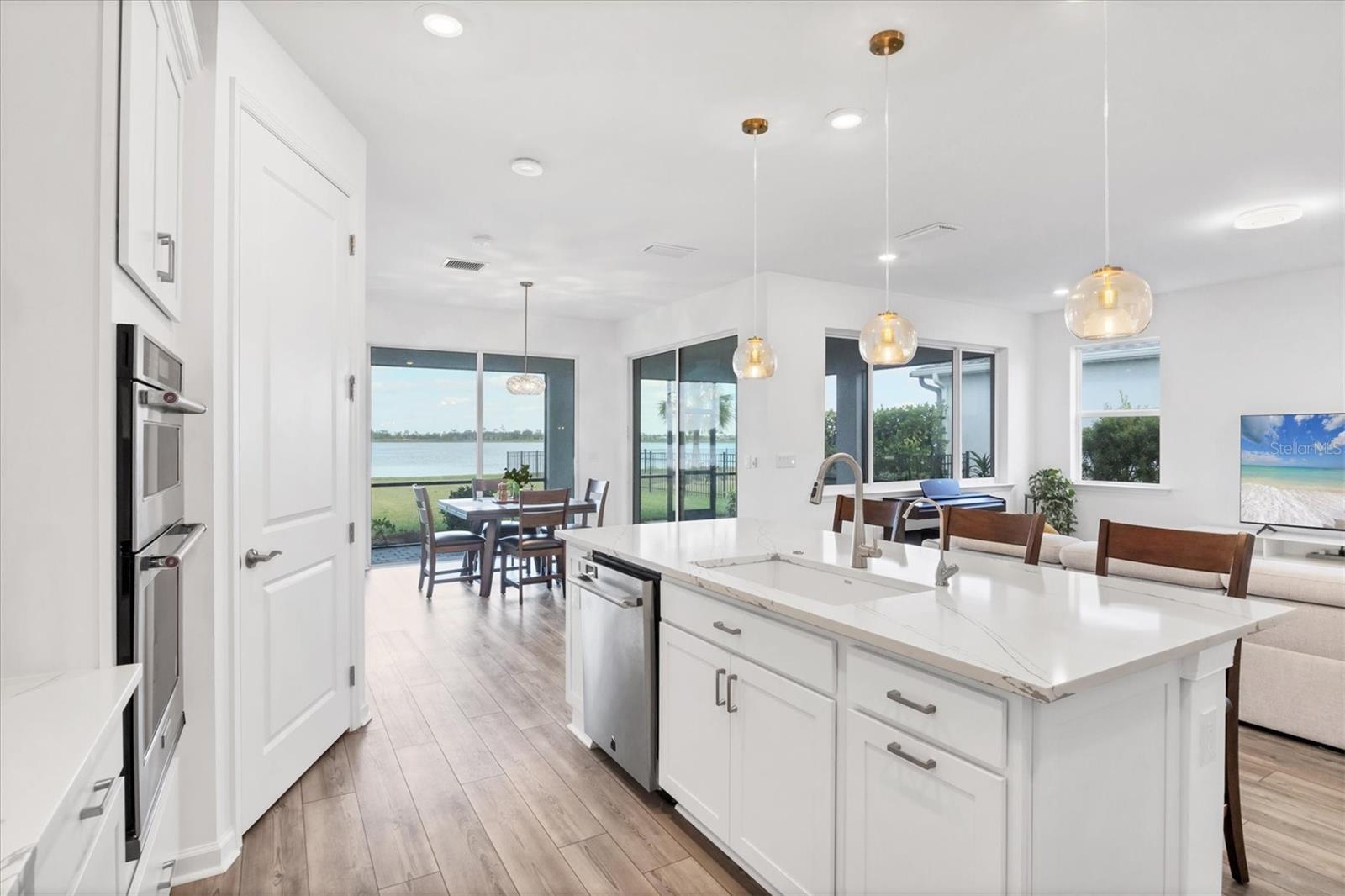 Image 22 of 87 For 42259 Edgewater Drive