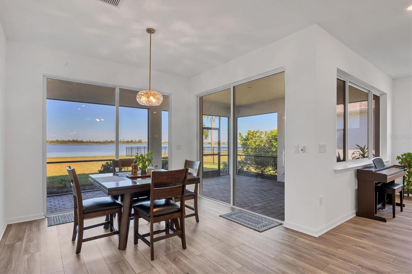 Image 23 of 87 For 42259 Edgewater Drive