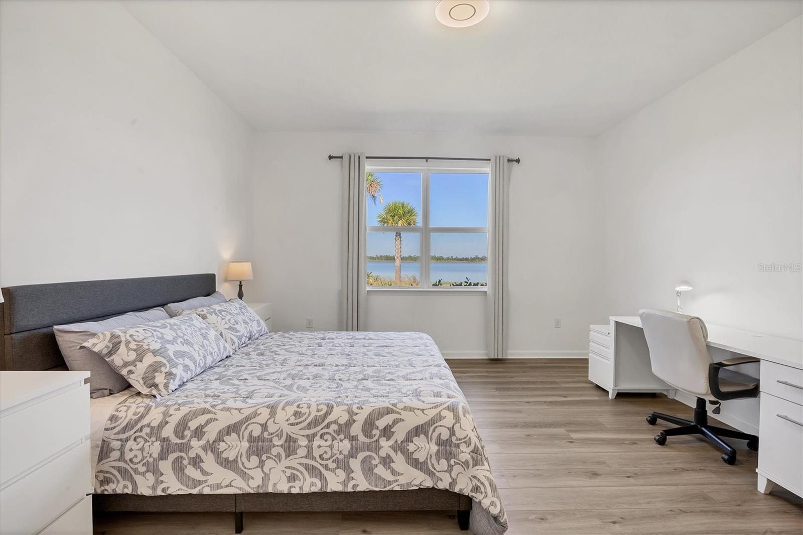 Image 27 of 87 For 42259 Edgewater Drive