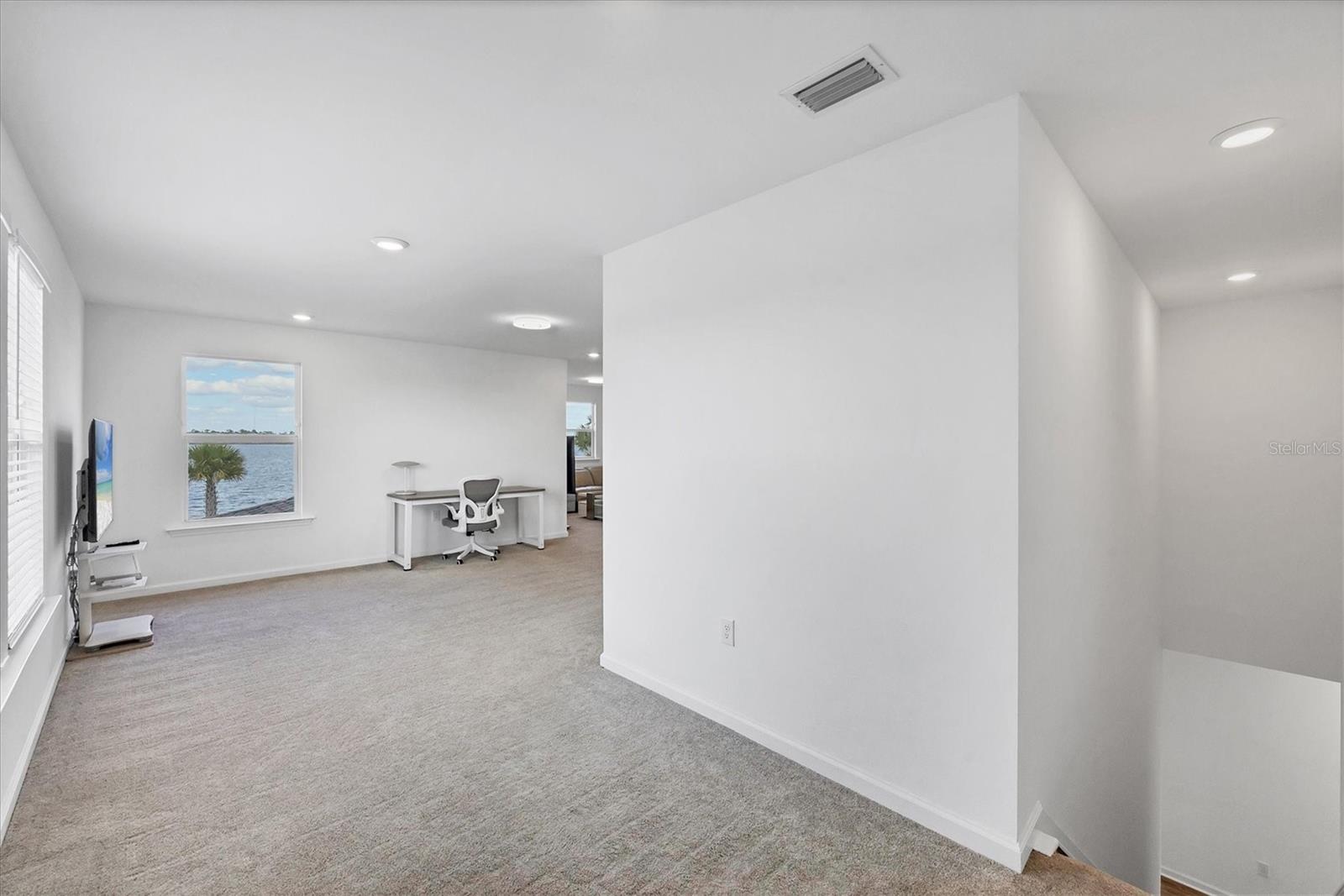 Image 37 of 87 For 42259 Edgewater Drive