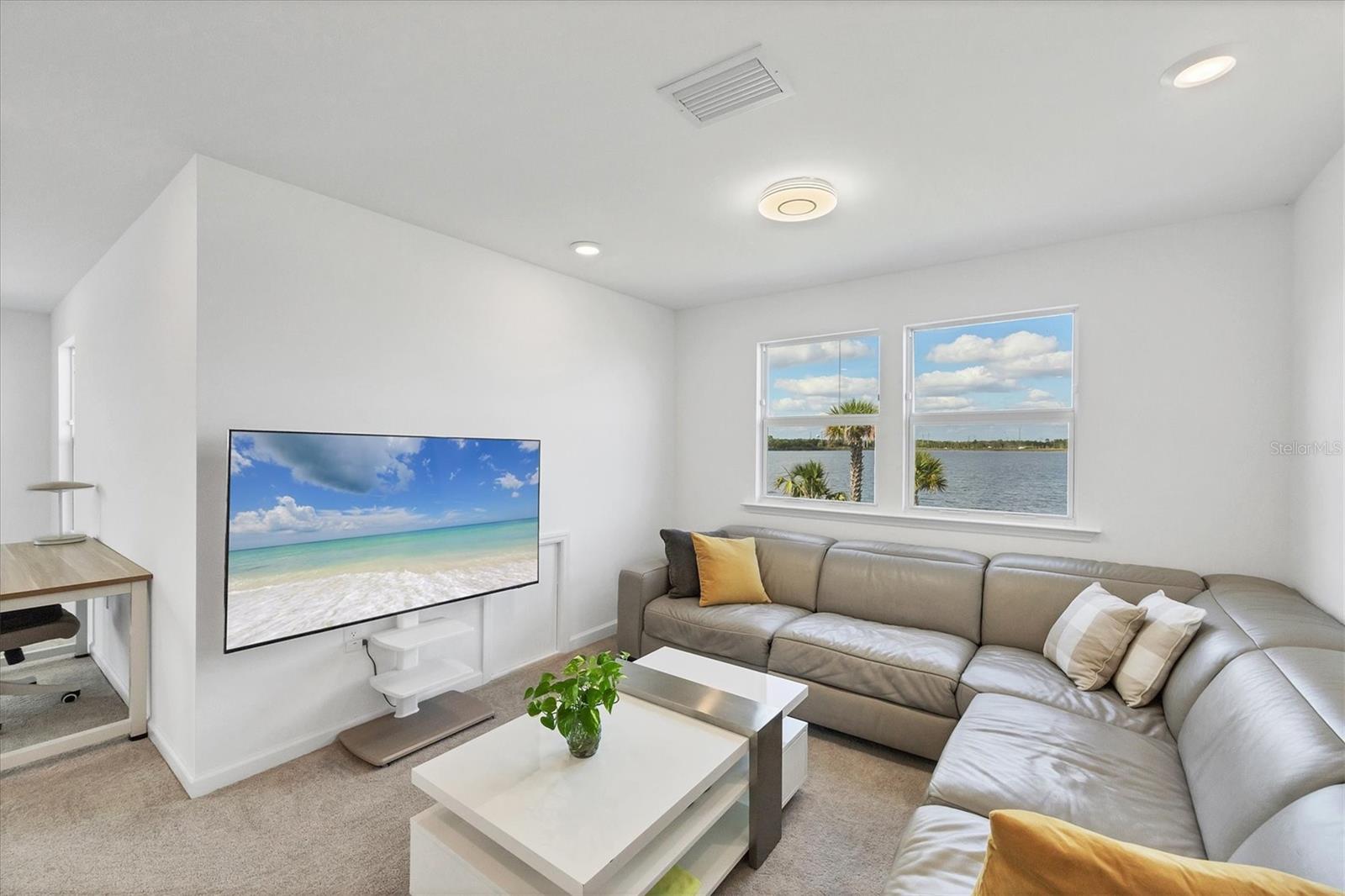 Image 41 of 87 For 42259 Edgewater Drive