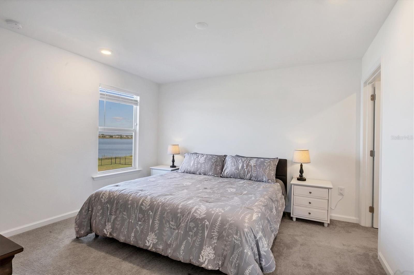 Image 43 of 87 For 42259 Edgewater Drive