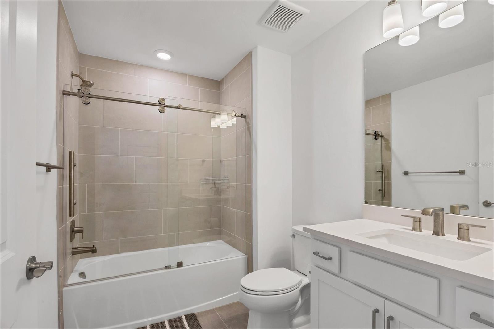 Image 44 of 87 For 42259 Edgewater Drive