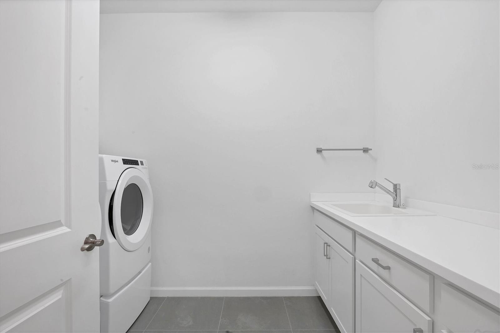 Image 45 of 87 For 42259 Edgewater Drive