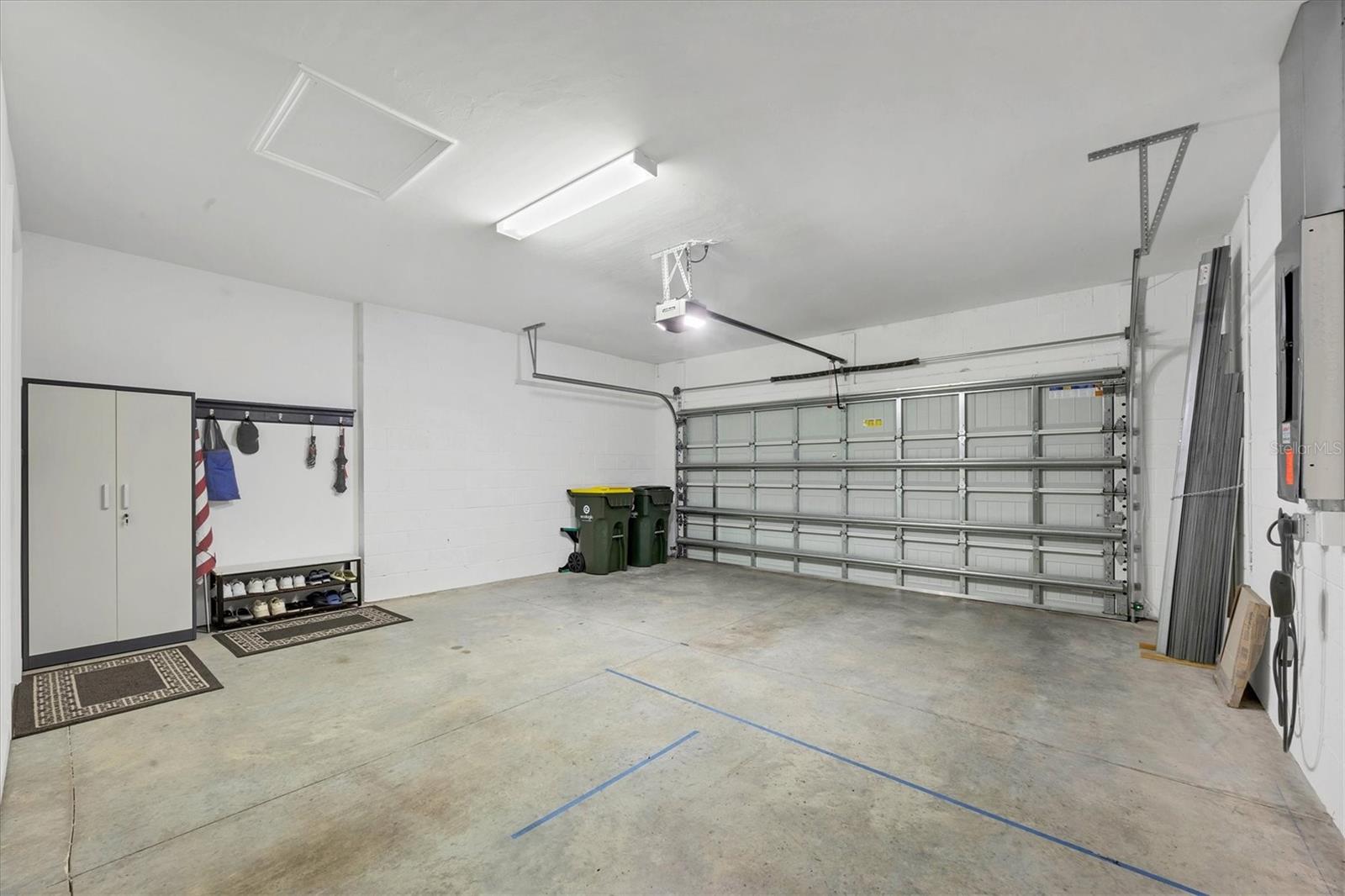 Image 47 of 87 For 42259 Edgewater Drive