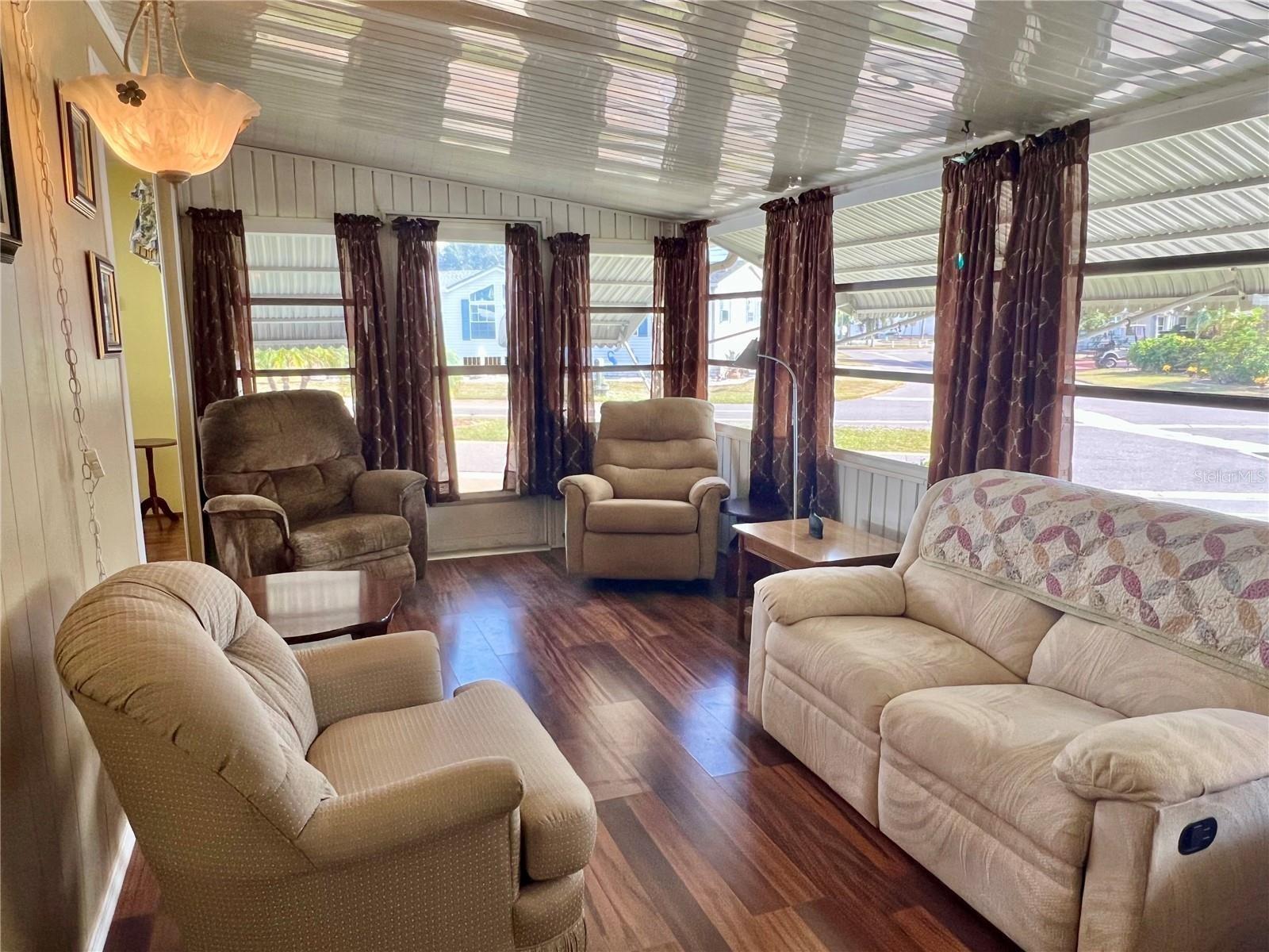 Image 8 of 47 For 240 Blackburn Boulevard