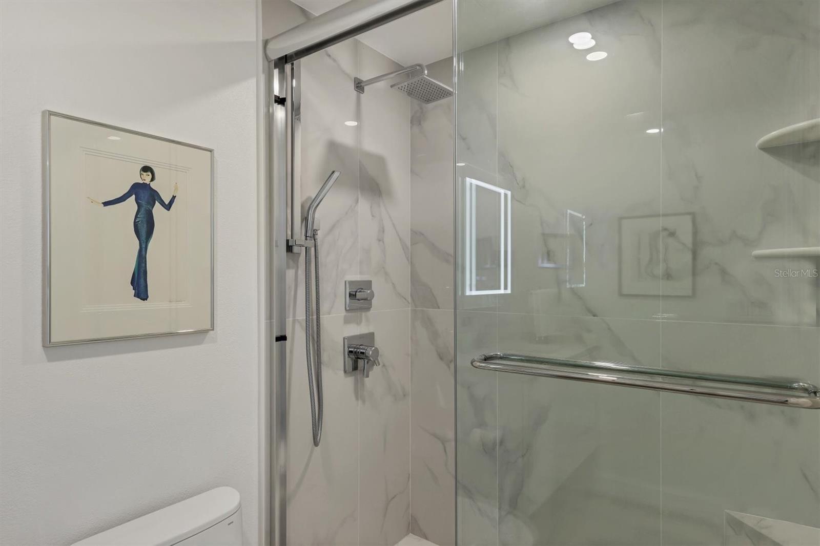 Image 28 of 68 For 1800 Benjamin Franklin Drive A205