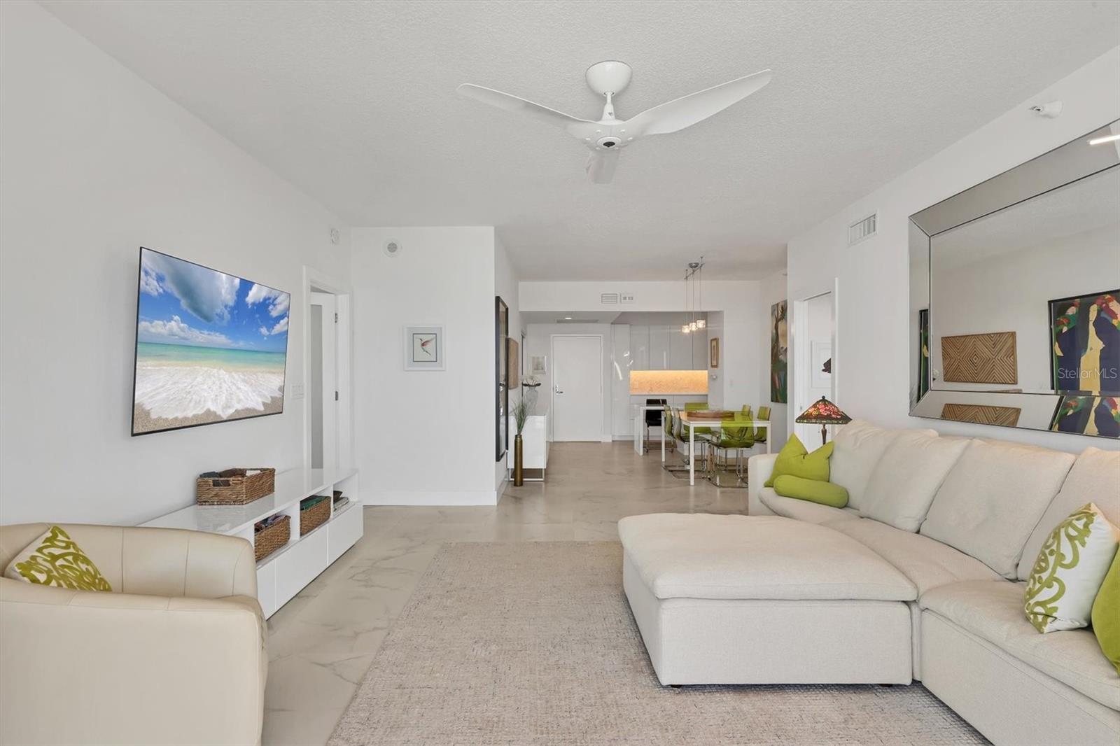 Image 9 of 68 For 1800 Benjamin Franklin Drive A205