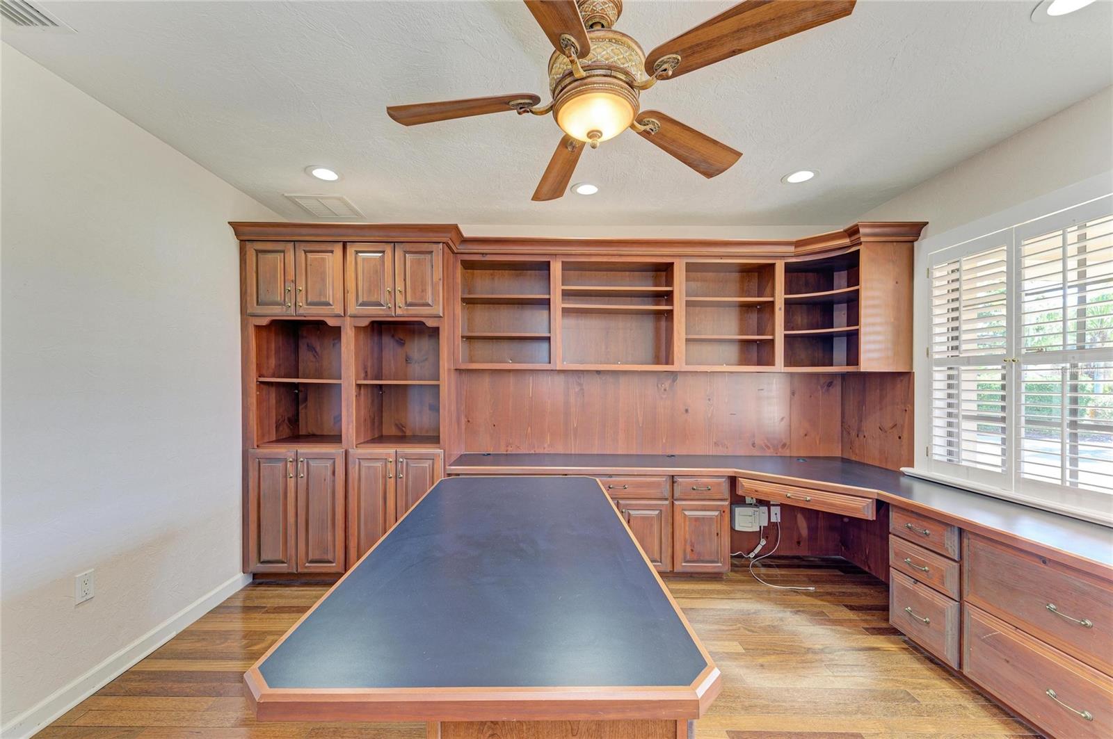 Image 47 of 83 For 5668 Country Lakes Drive