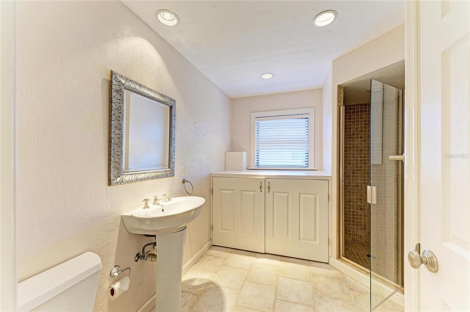 Image 49 of 83 For 5668 Country Lakes Drive