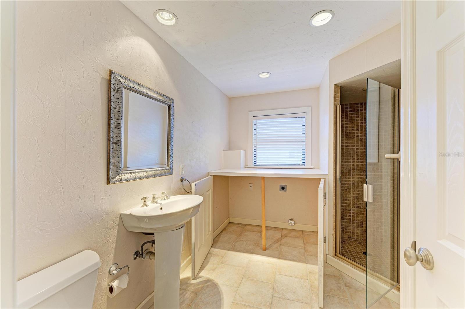 Image 50 of 83 For 5668 Country Lakes Drive