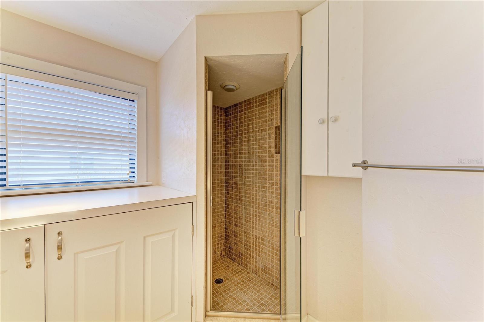 Image 51 of 83 For 5668 Country Lakes Drive