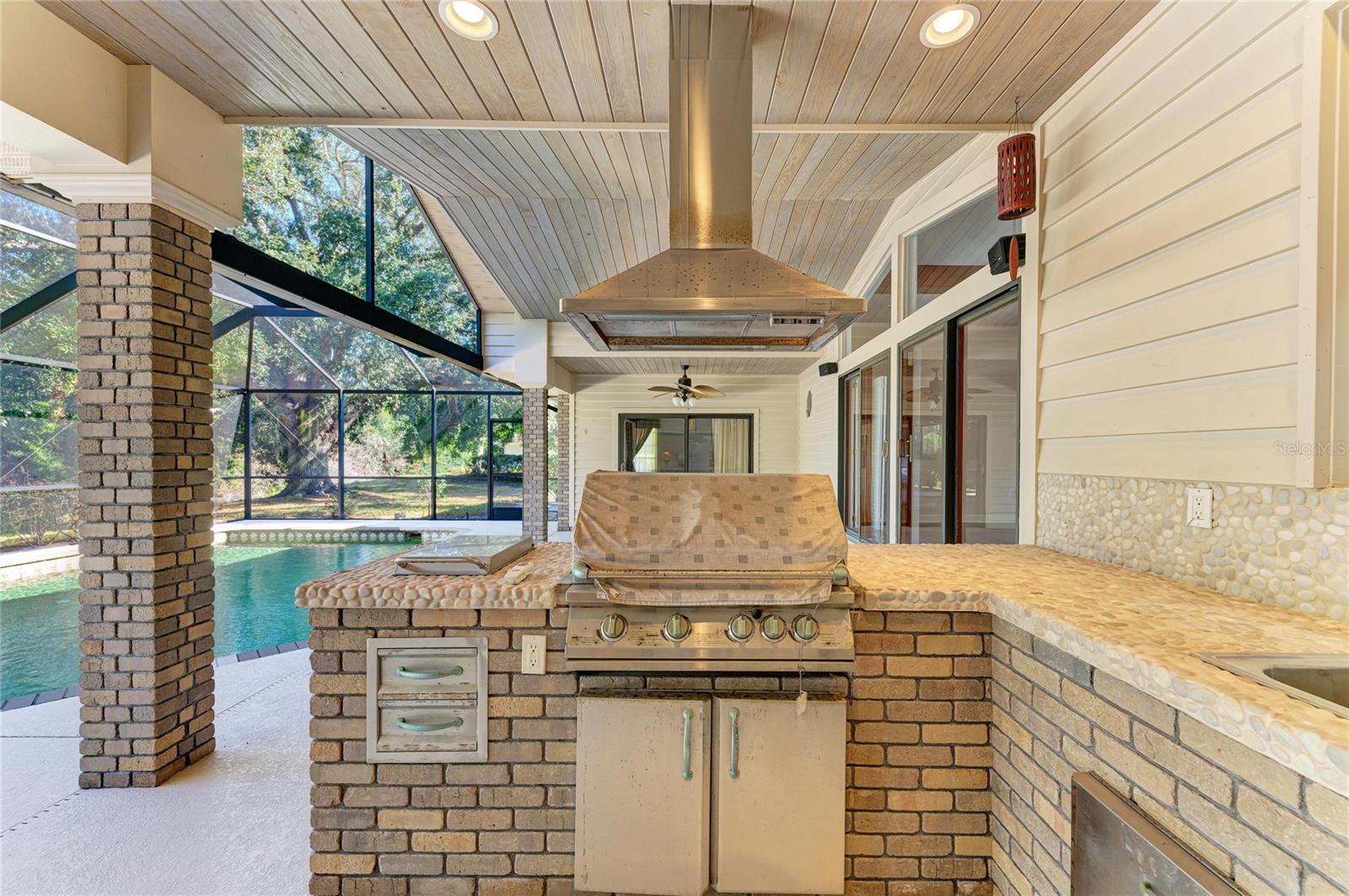 Image 54 of 83 For 5668 Country Lakes Drive