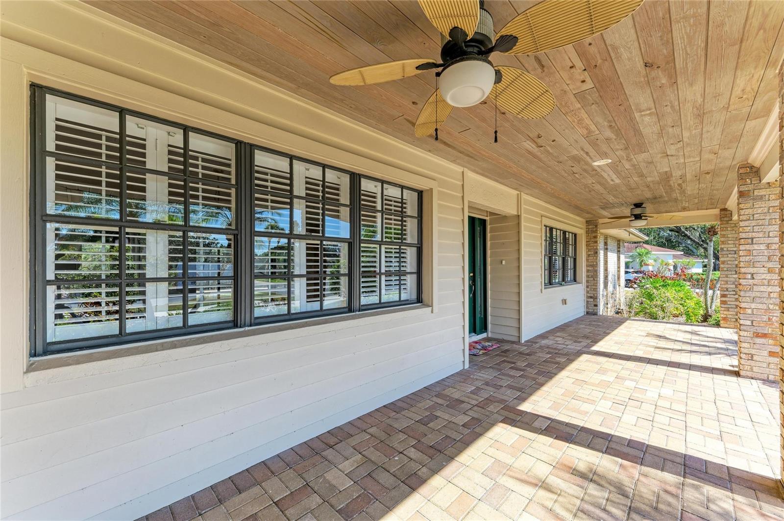 Image 6 of 83 For 5668 Country Lakes Drive