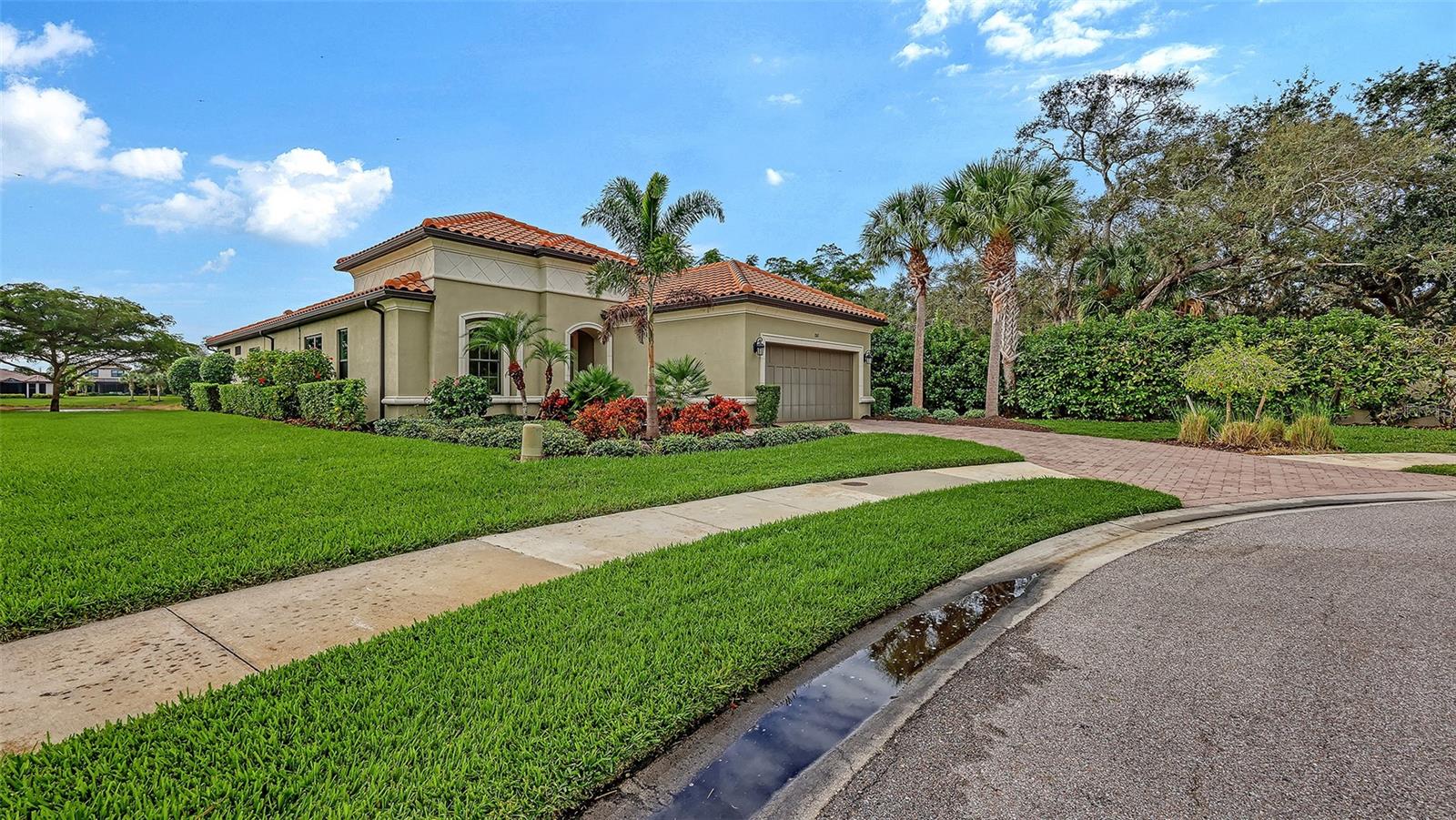 Image 37 of 63 For 8101 Gabanna Drive