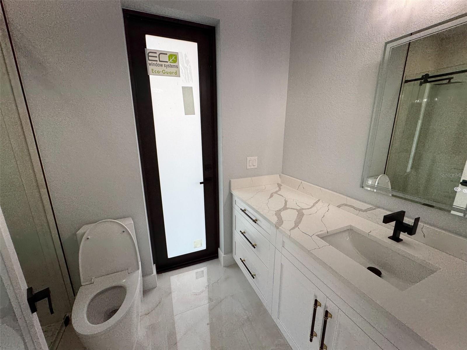 Image 36 of 63 For 10466 Winnipeg Street