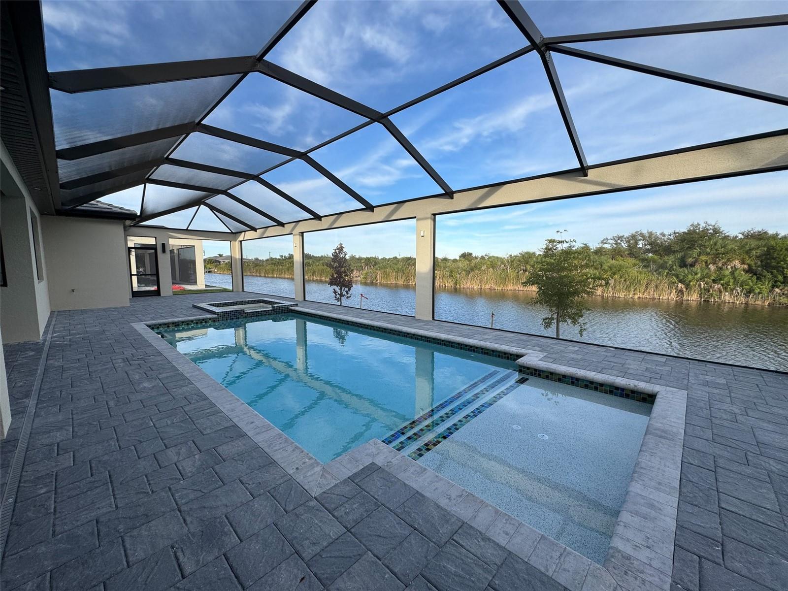 Image 48 of 63 For 10466 Winnipeg Street