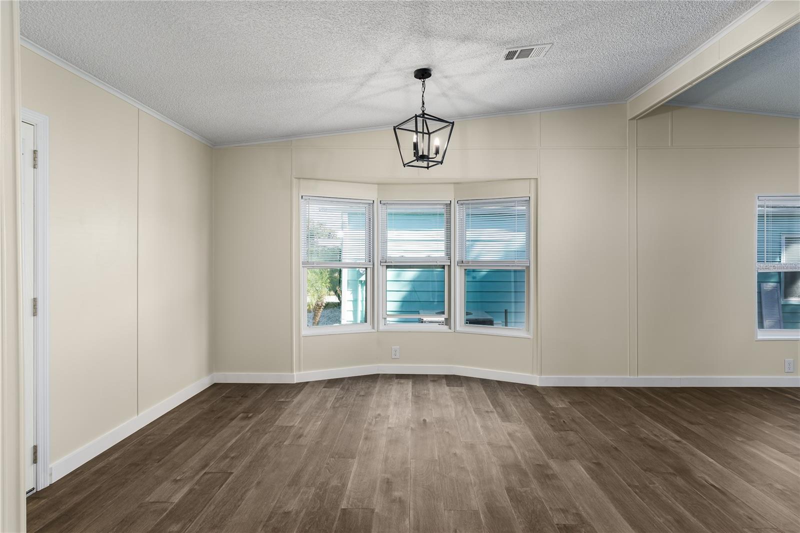 Image 8 of 28 For 113 Meadow Circle